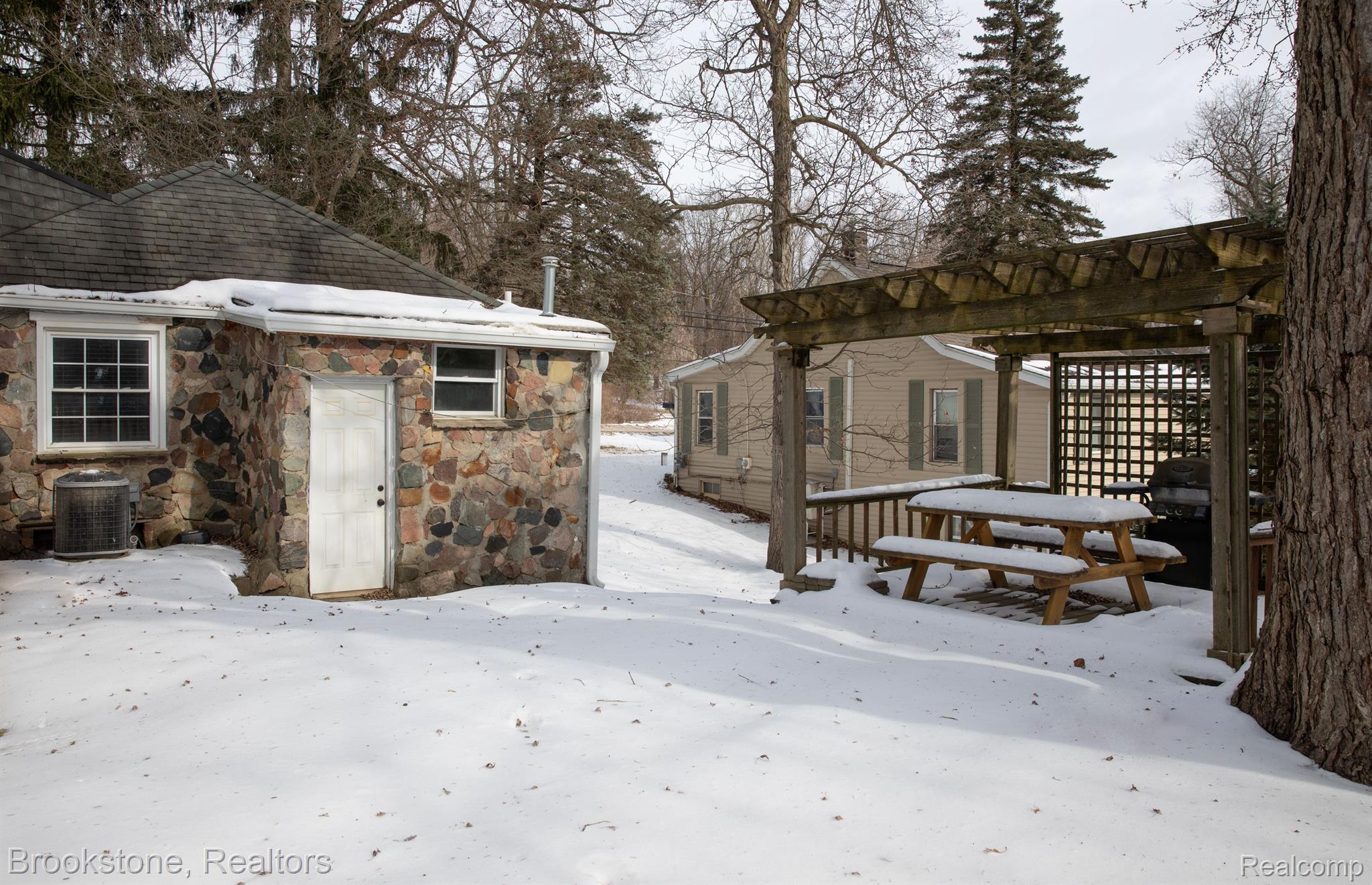 1456 INDIAN LAKE Road