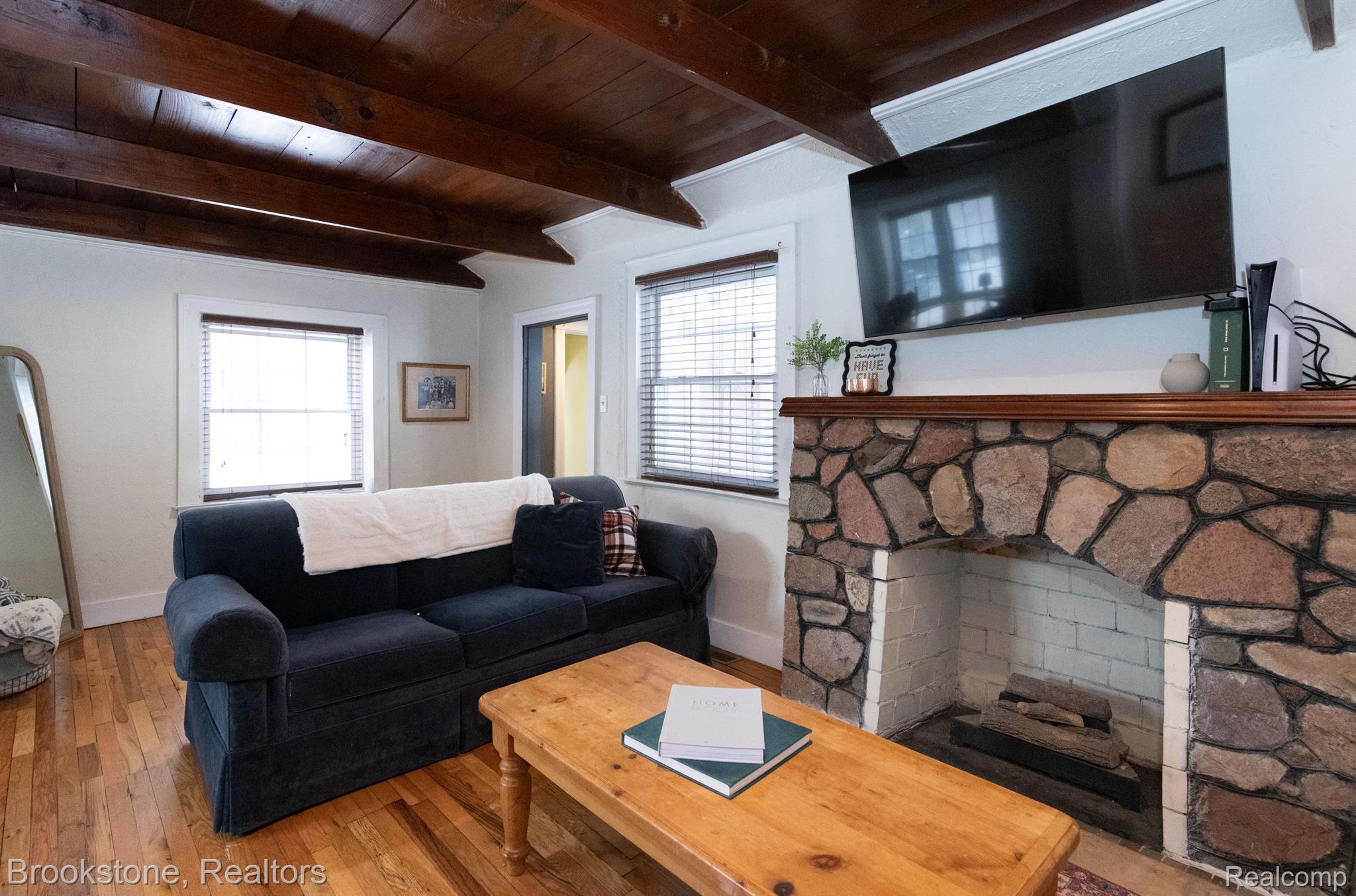 1456 INDIAN LAKE Road