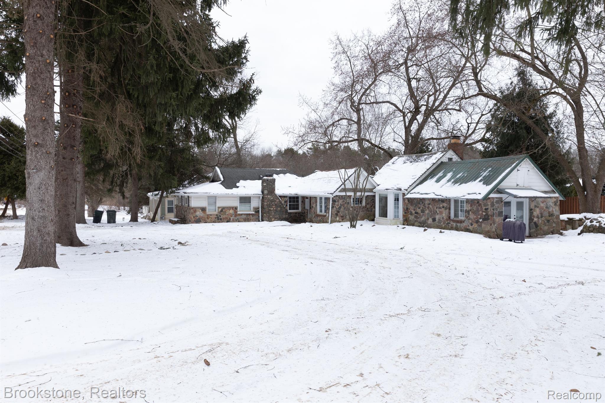 1456 INDIAN LAKE Road