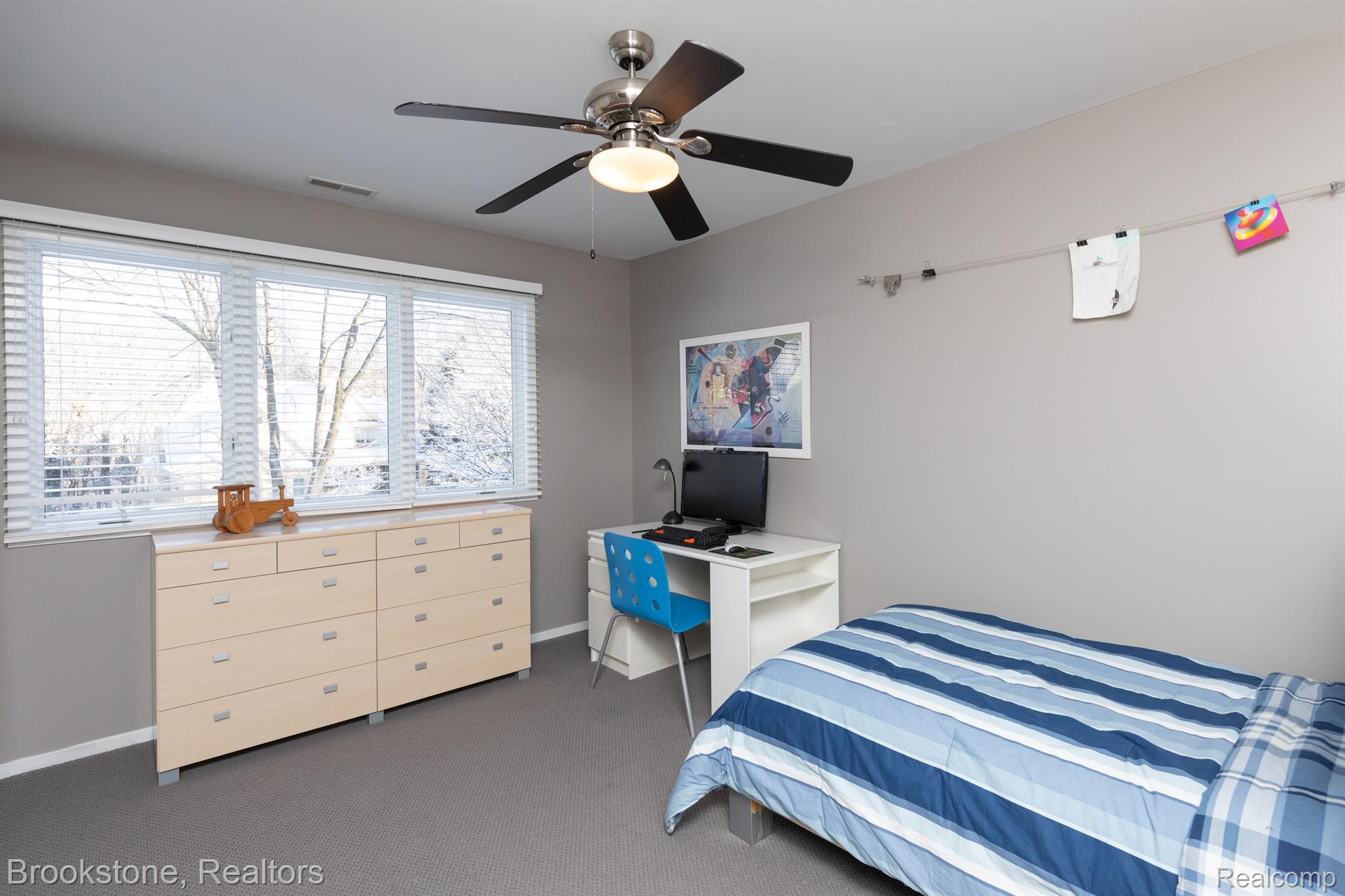 9865 KINGSTON Ridge