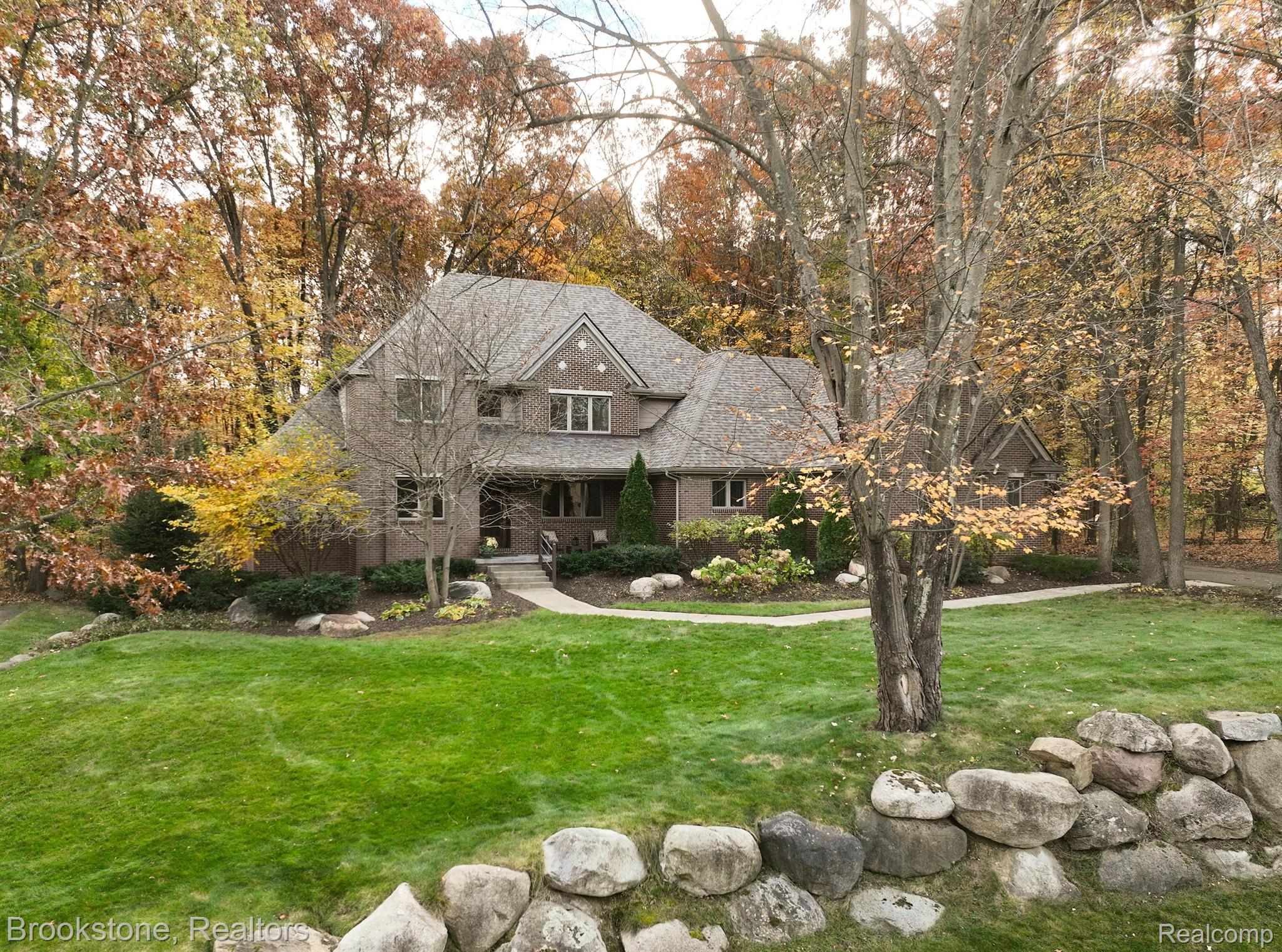 9865 KINGSTON Ridge