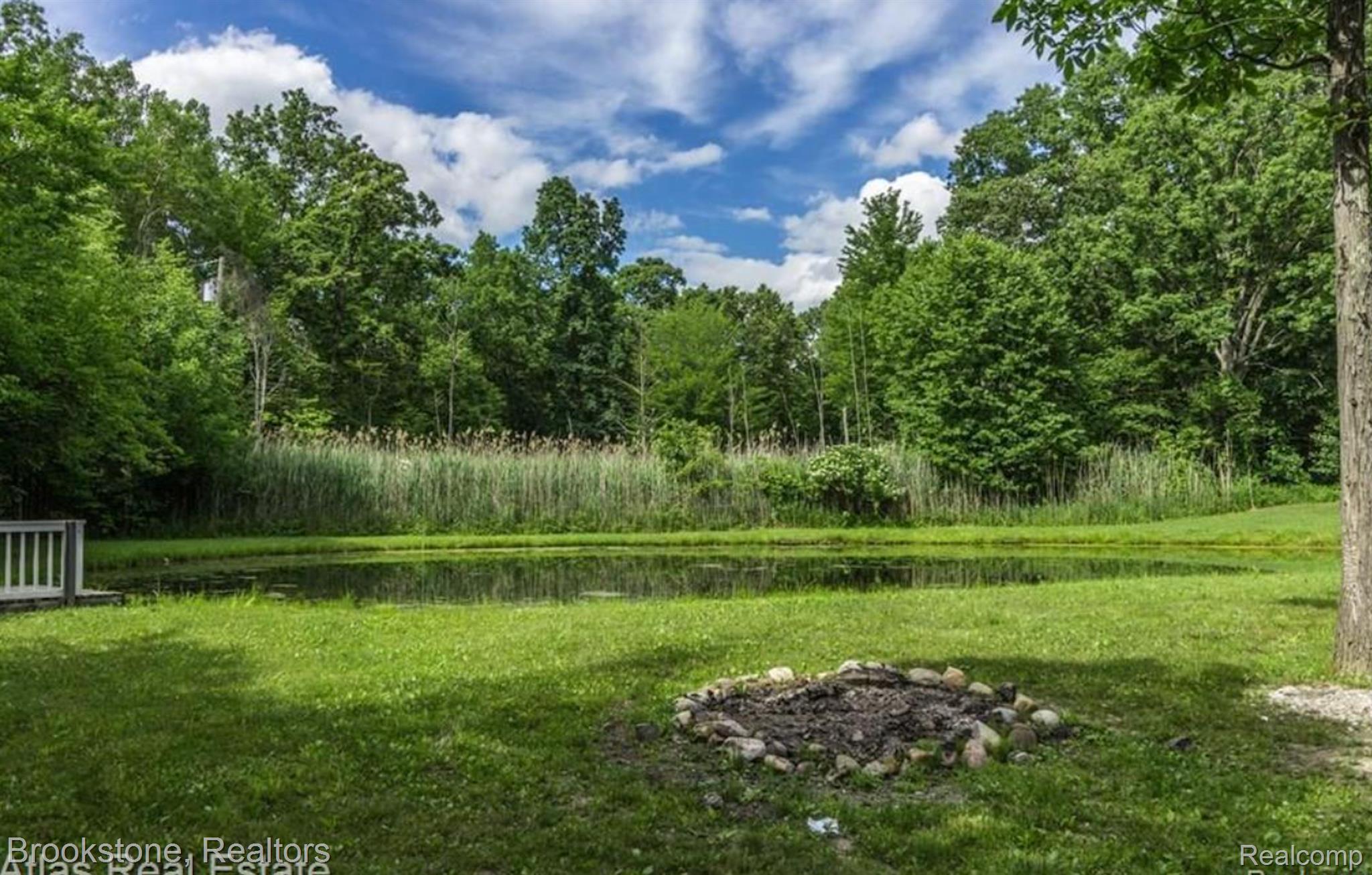 2155 HIDDEN LAKE Trail
