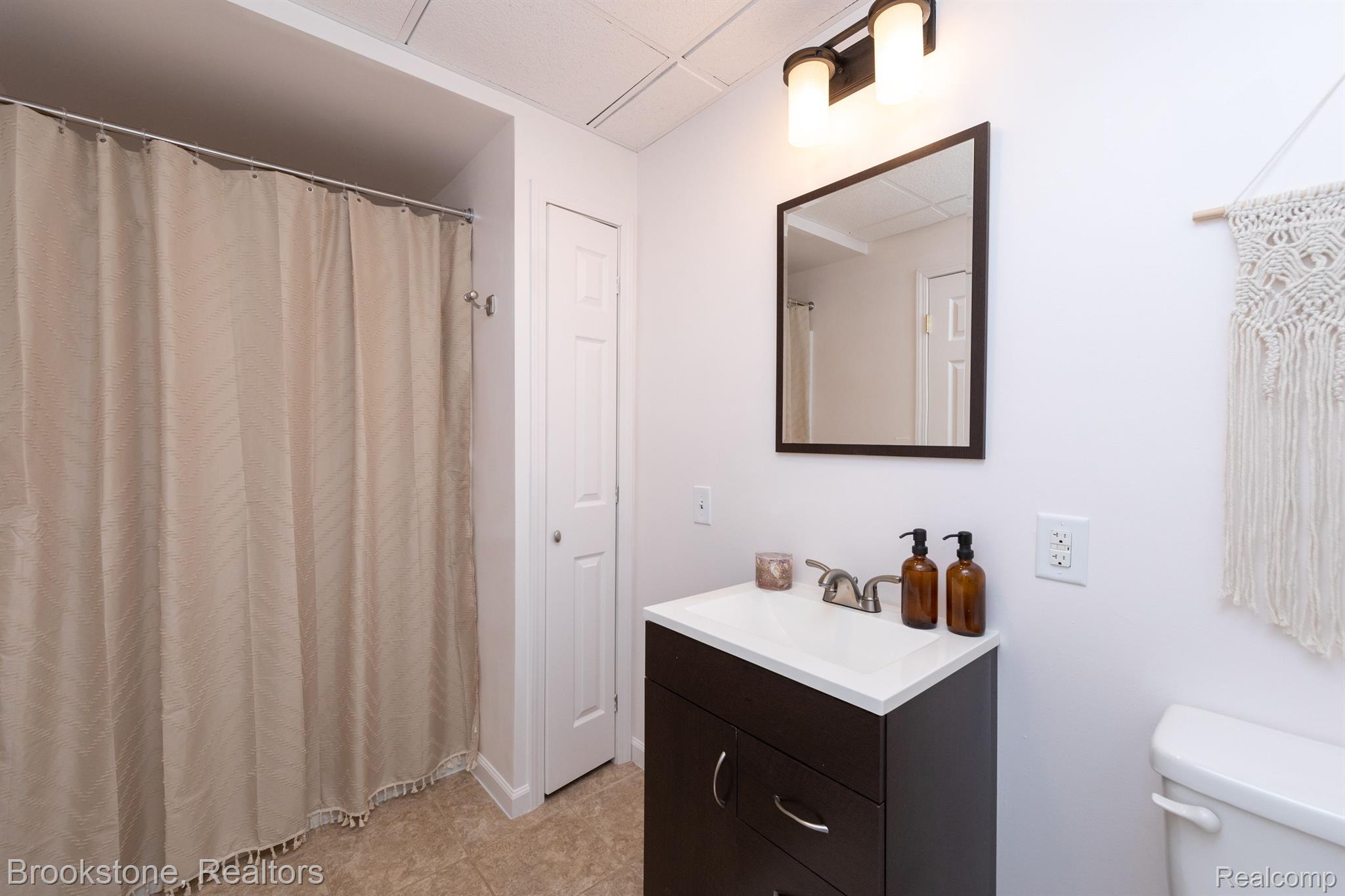 4780 CIDER HILL Drive