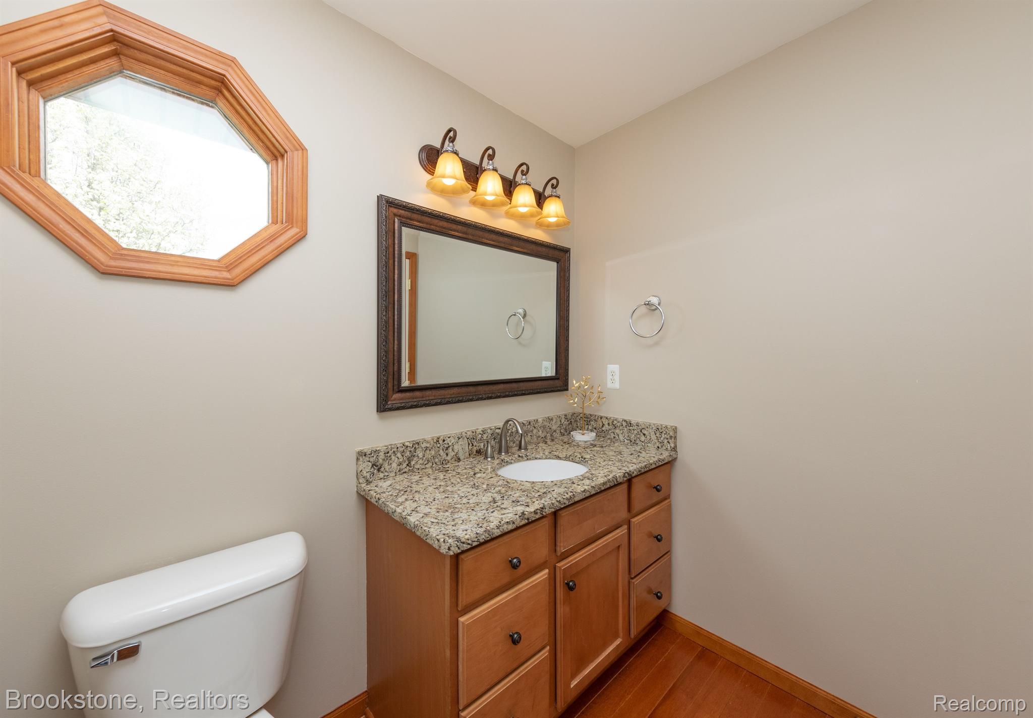 448 MARBLEWOOD Lane