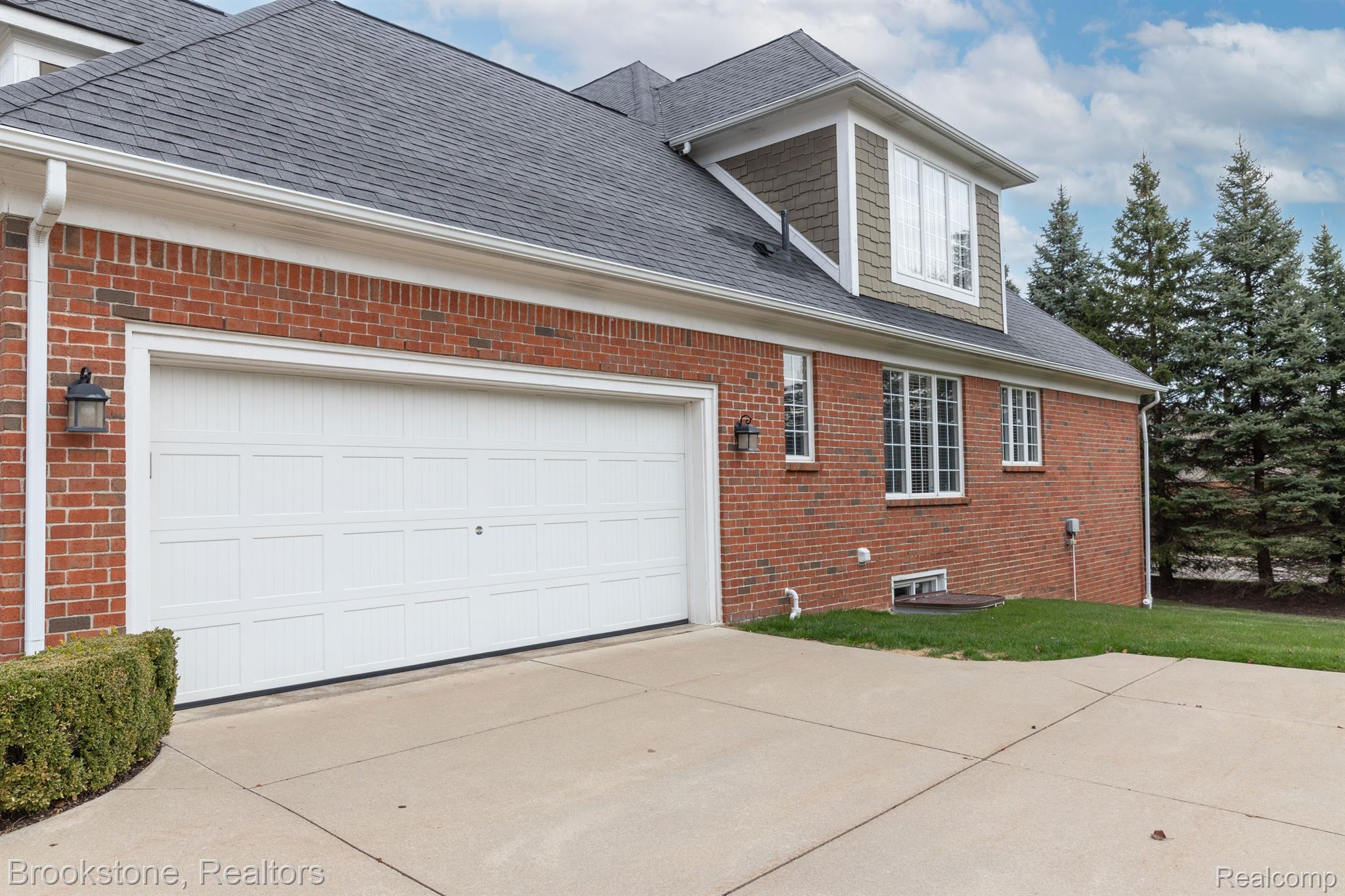 3926 APPALOOSA Drive