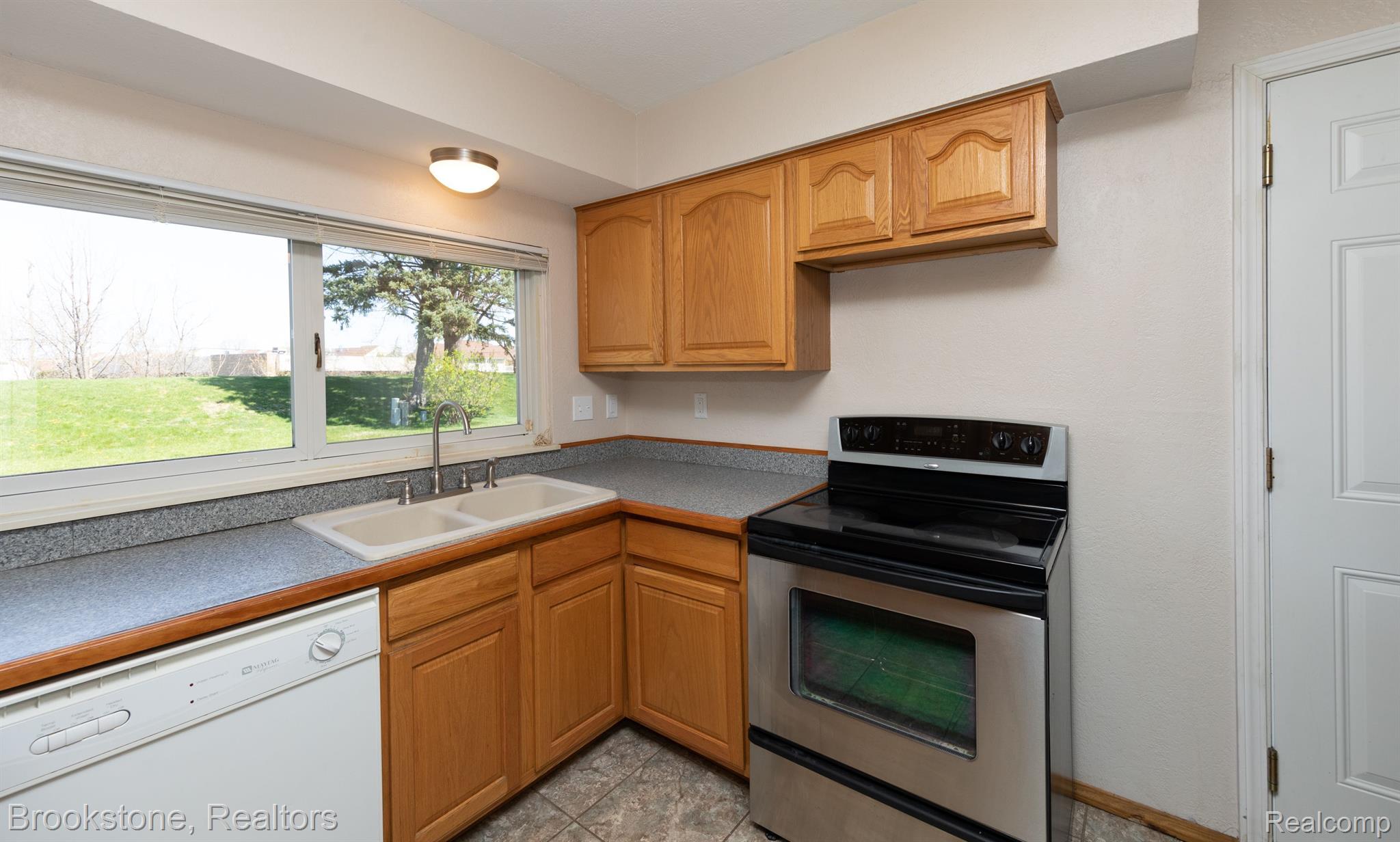 15865 THUNDER RIDGE Court