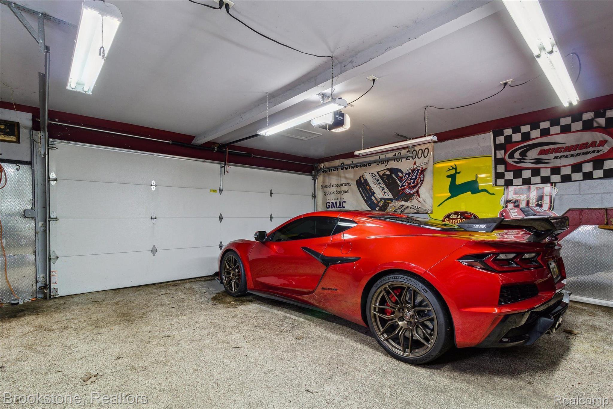 1475 AVONDALE Street