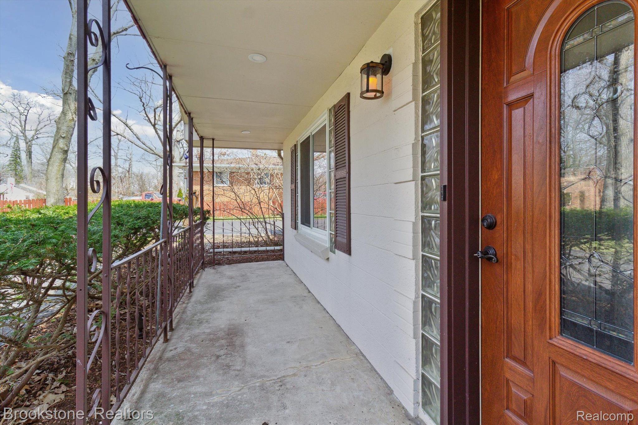 1475 AVONDALE Street