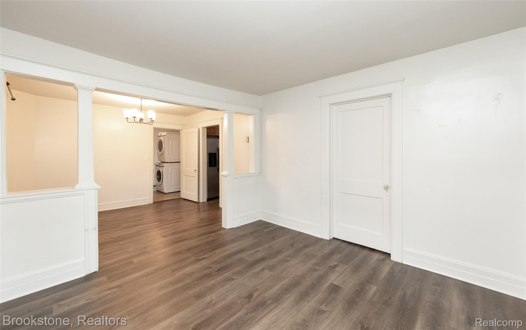 3261 GRIFFITH Avenue