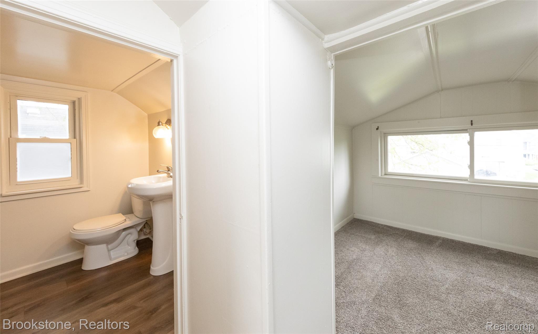 3261 GRIFFITH Avenue