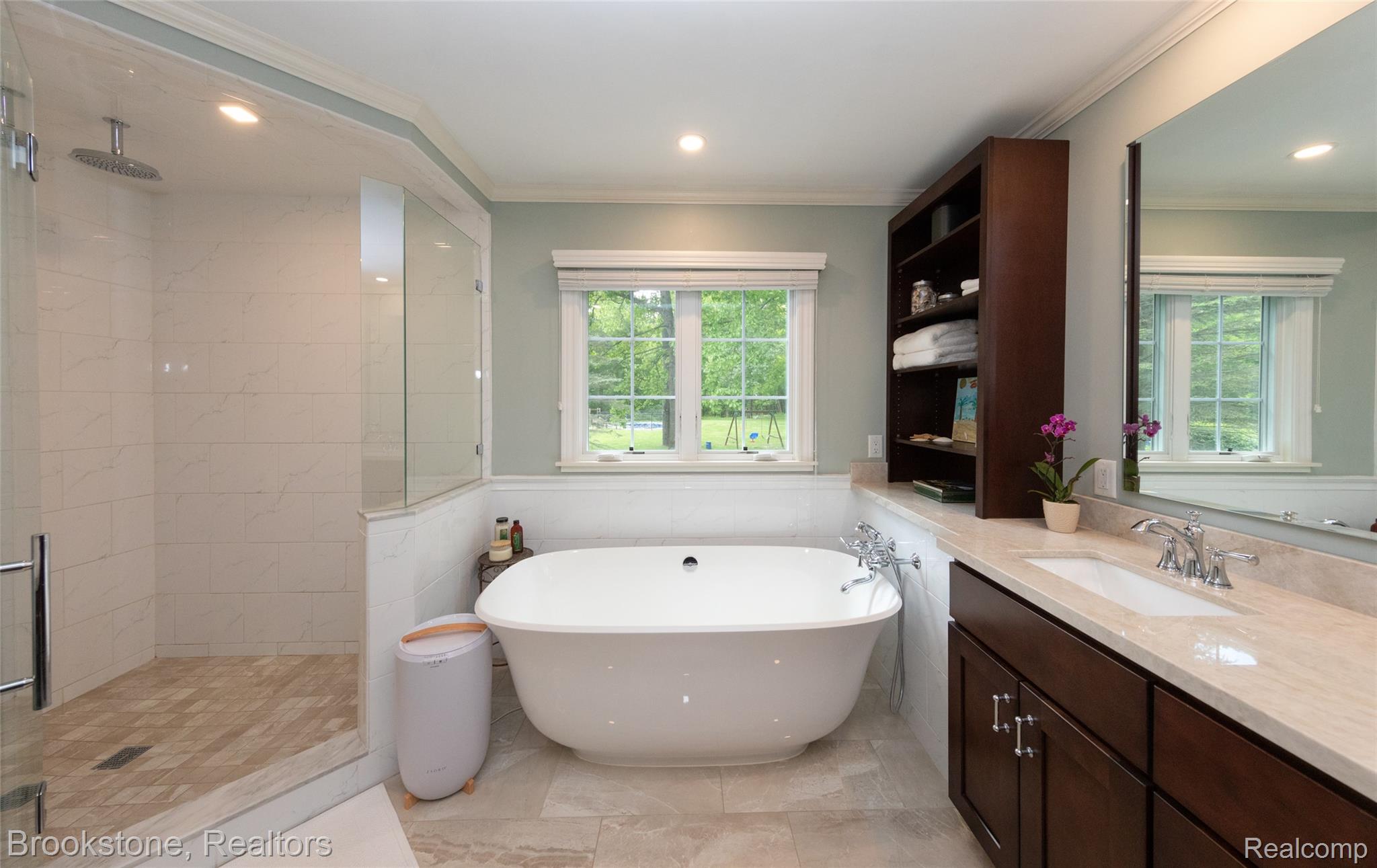 10207 Boulder Pass