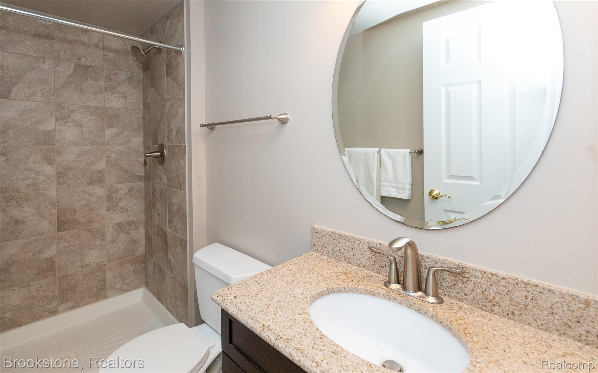 10207 Boulder Pass