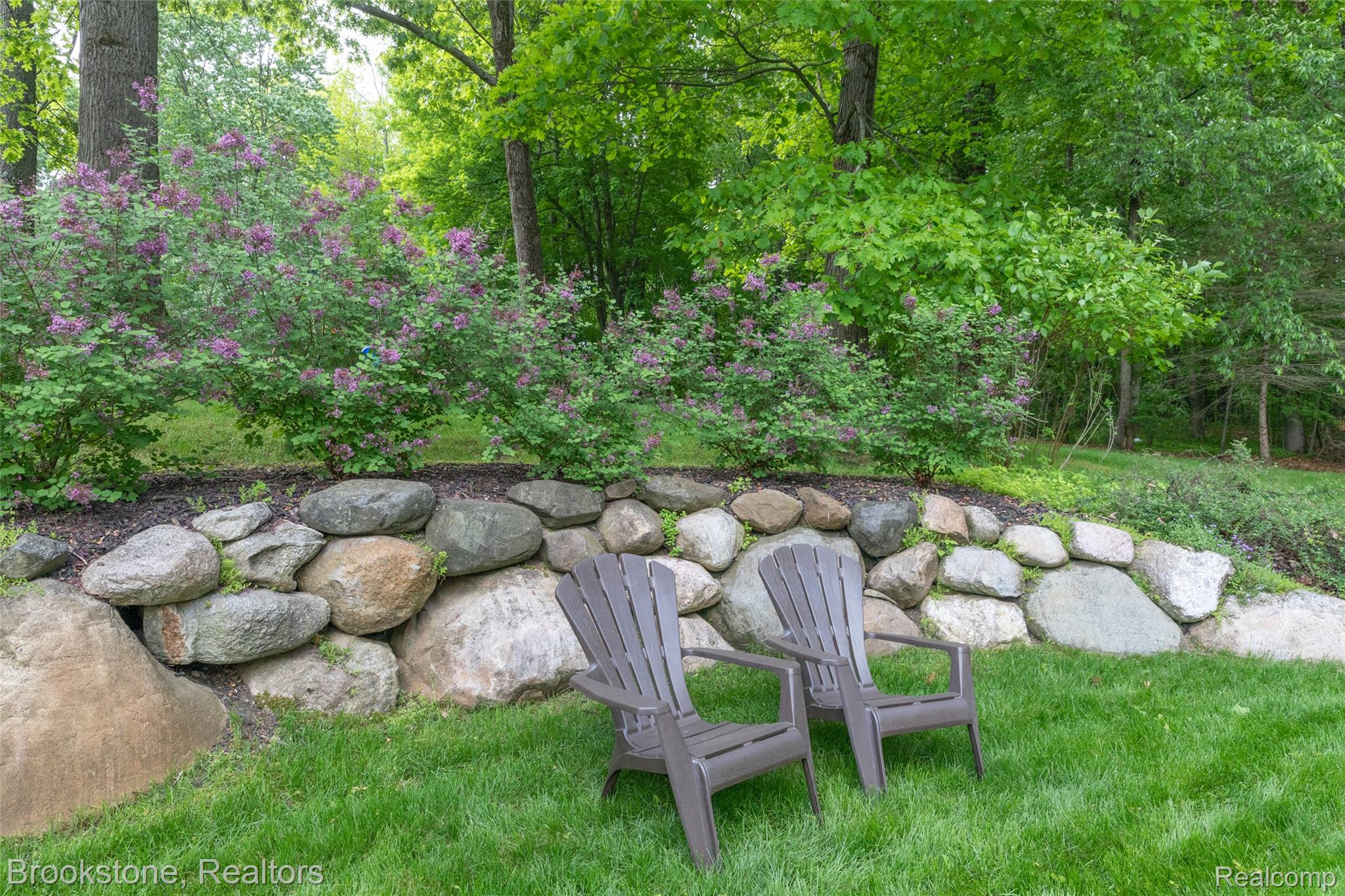 10207 Boulder Pass