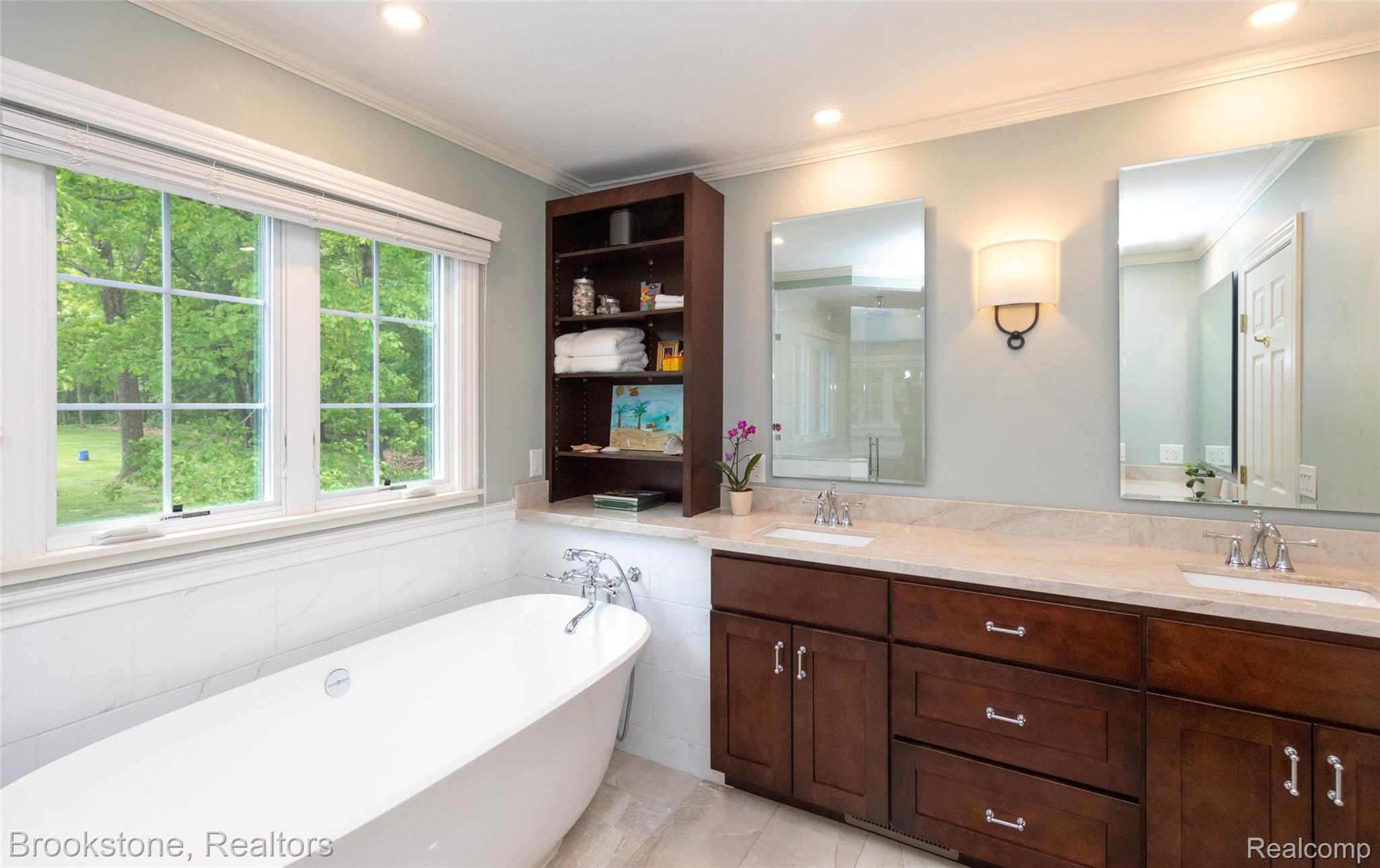 10207 Boulder Pass