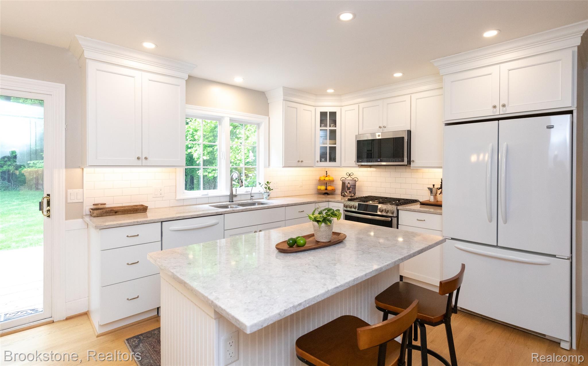 10207 Boulder Pass