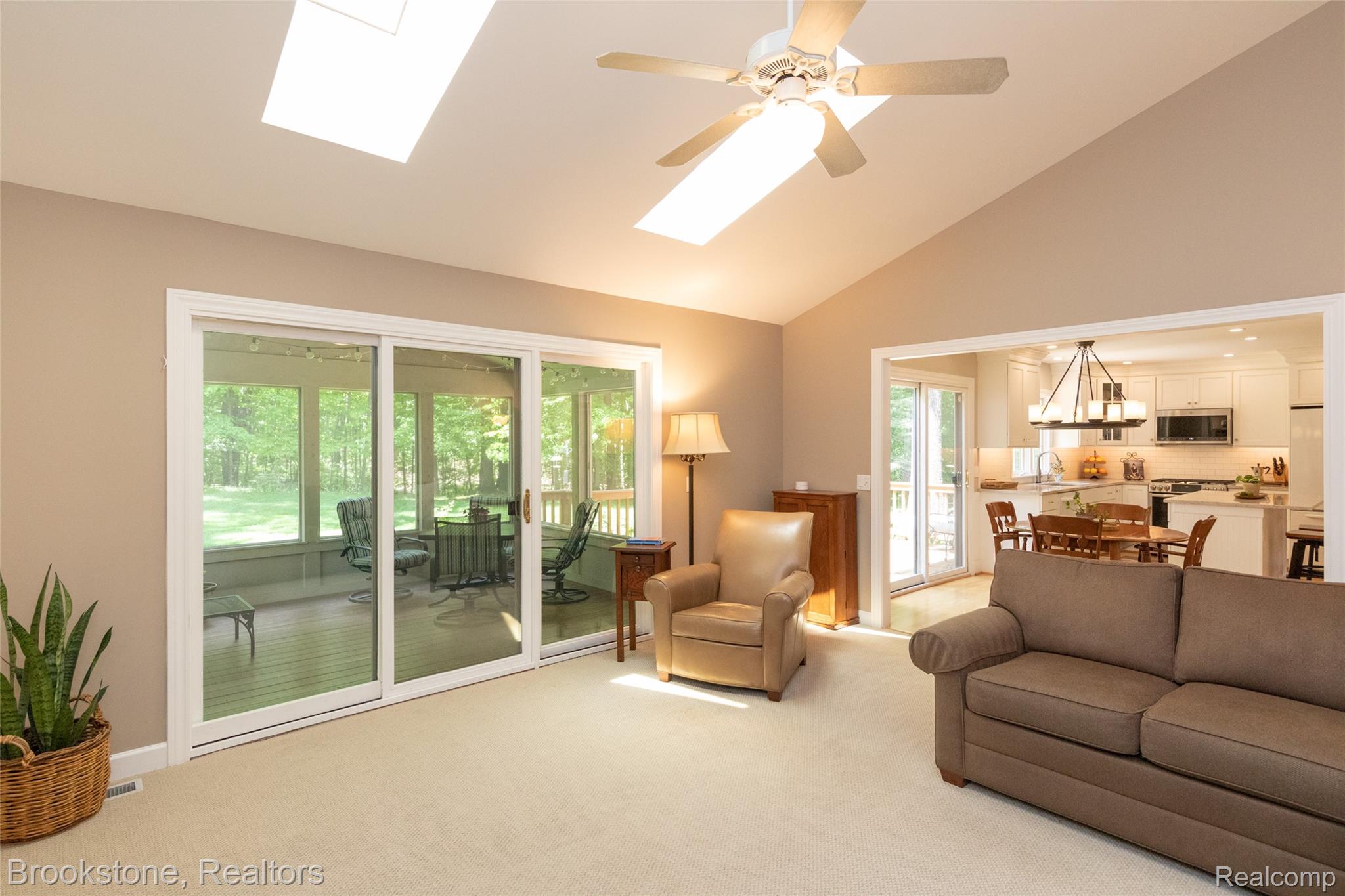 10207 Boulder Pass
