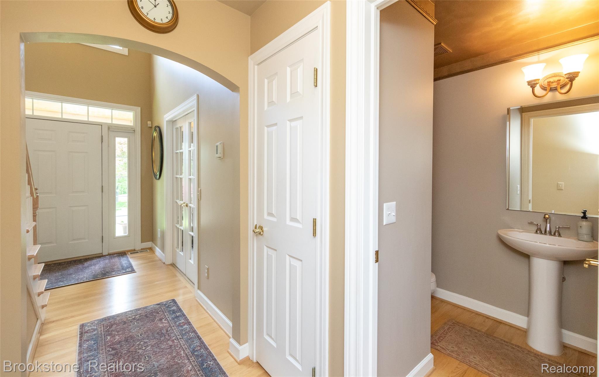 10207 Boulder Pass