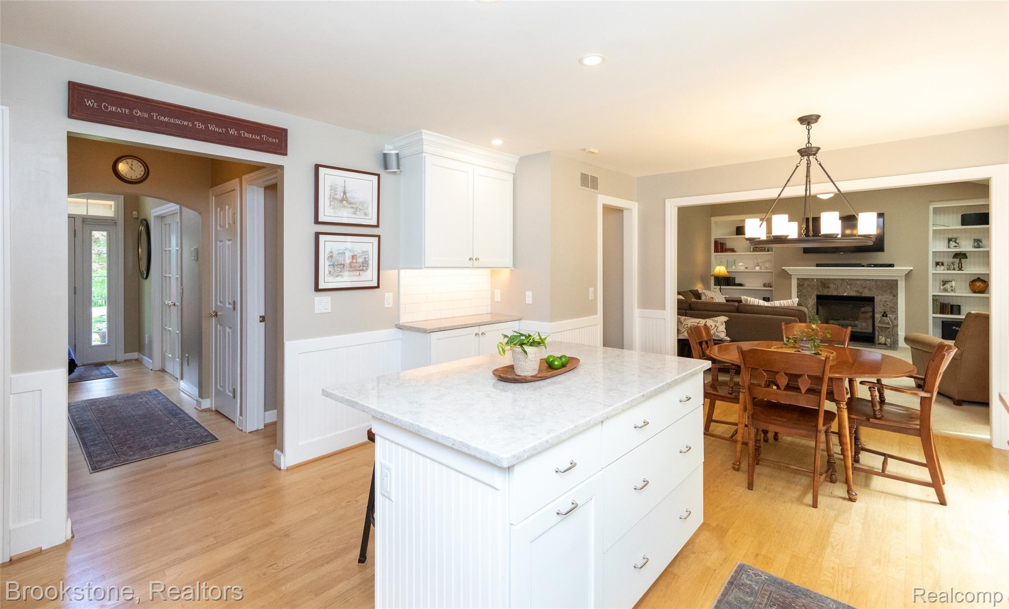 10207 Boulder Pass