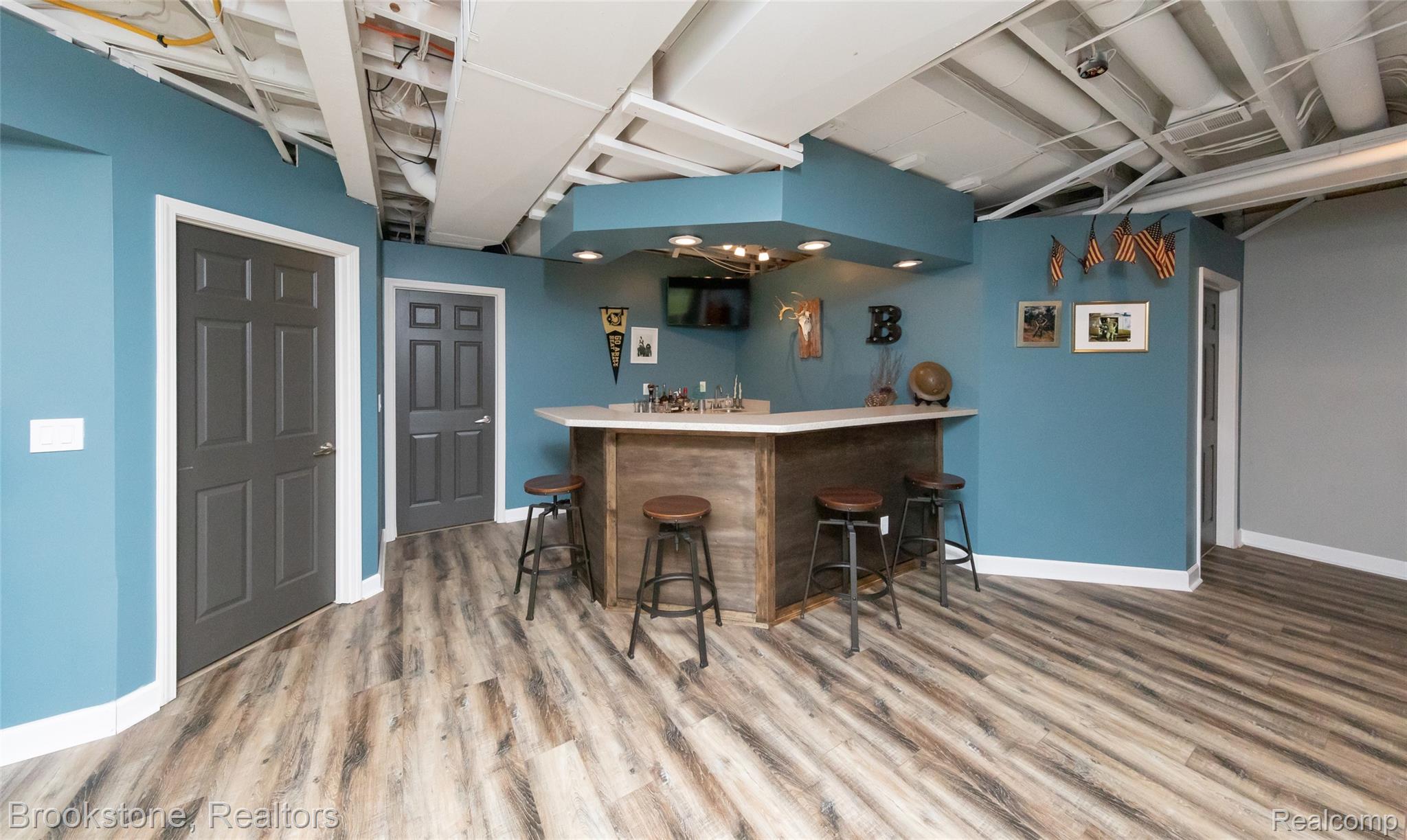 7859 BROOK LANE