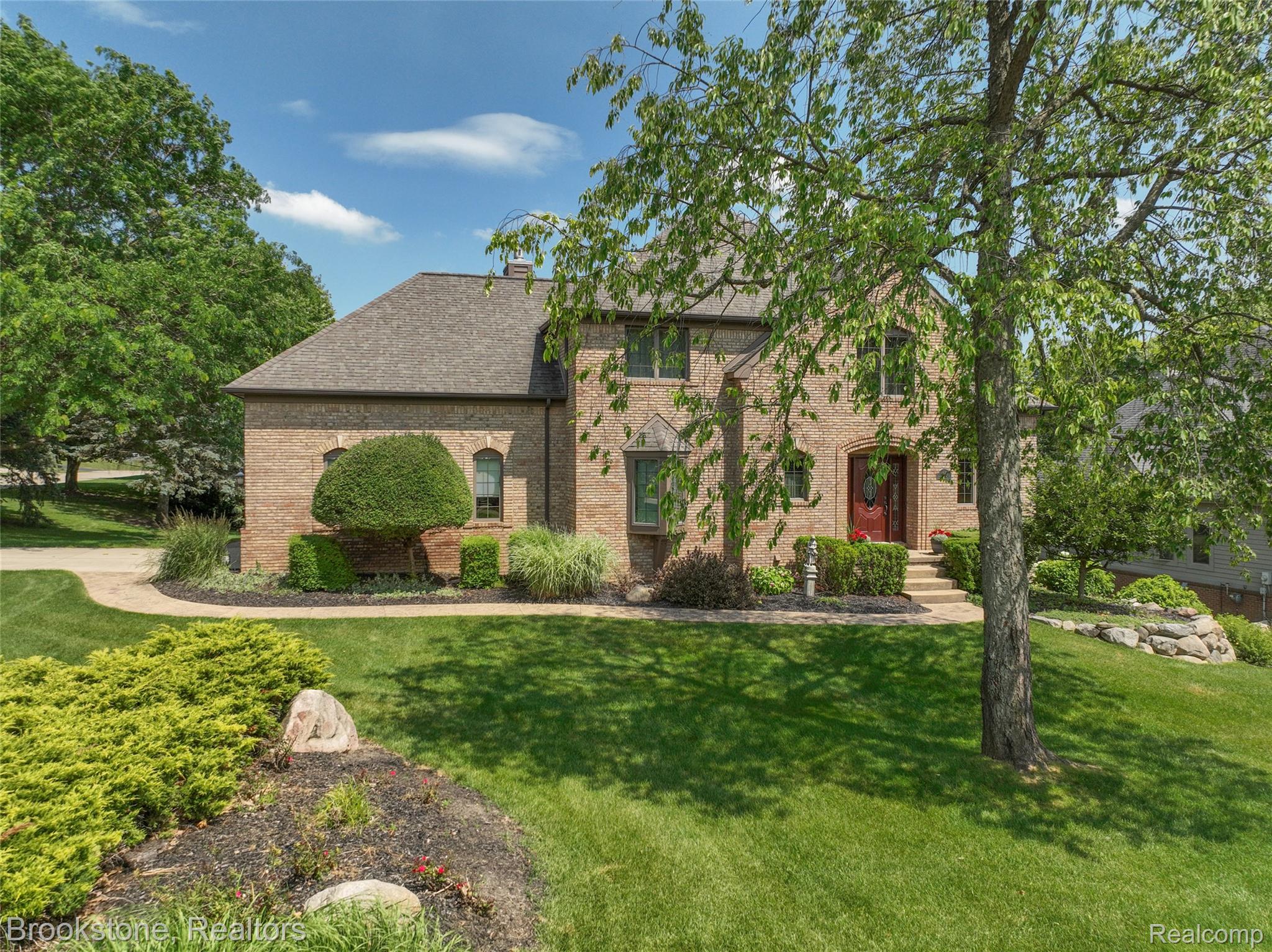 6871 Berry Pointe Drive