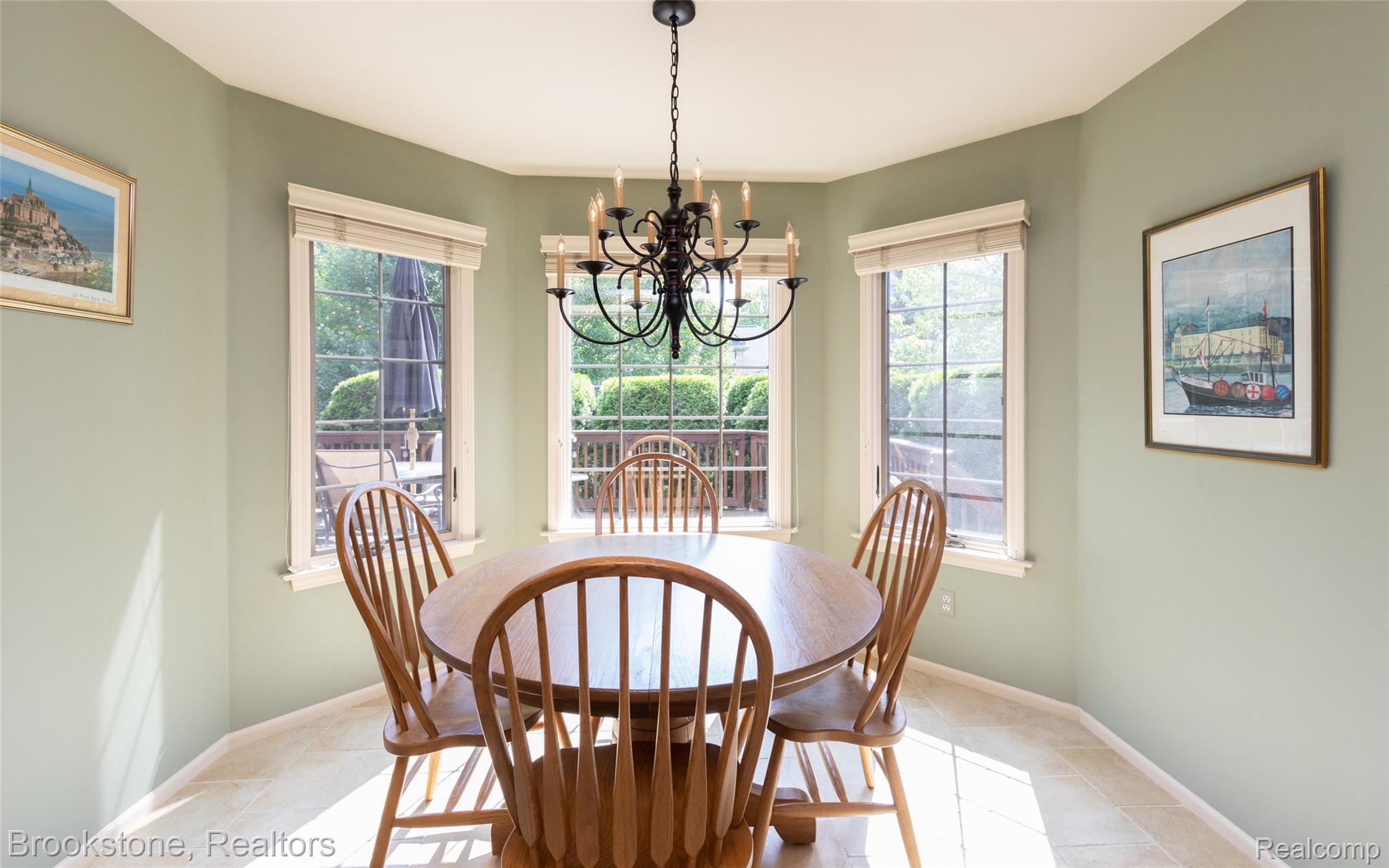 6871 Berry Pointe Drive