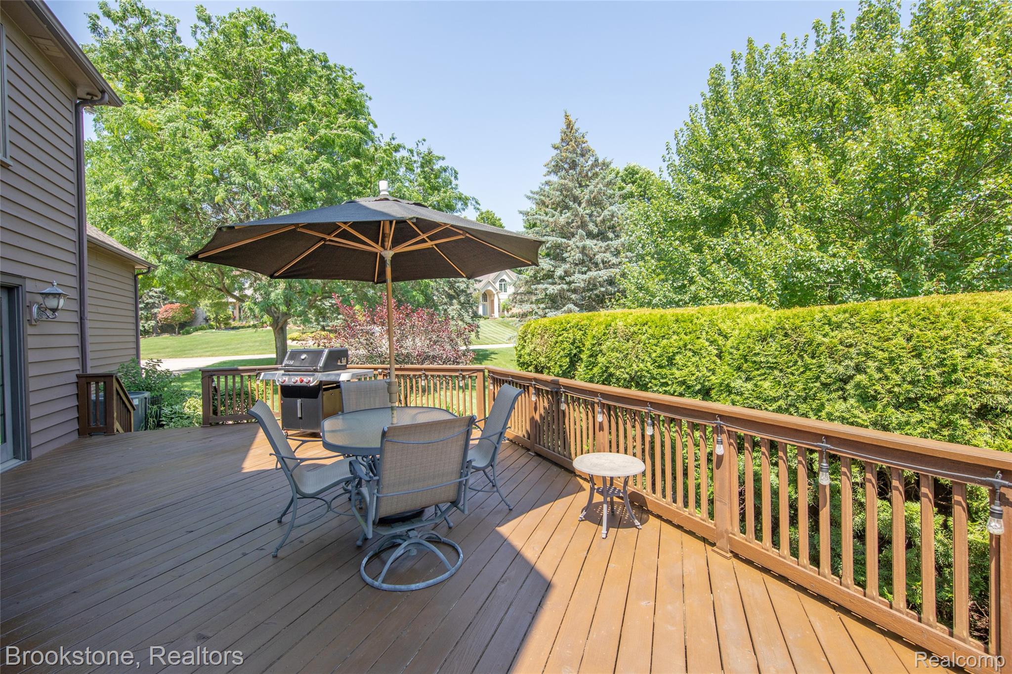 6871 Berry Pointe Drive