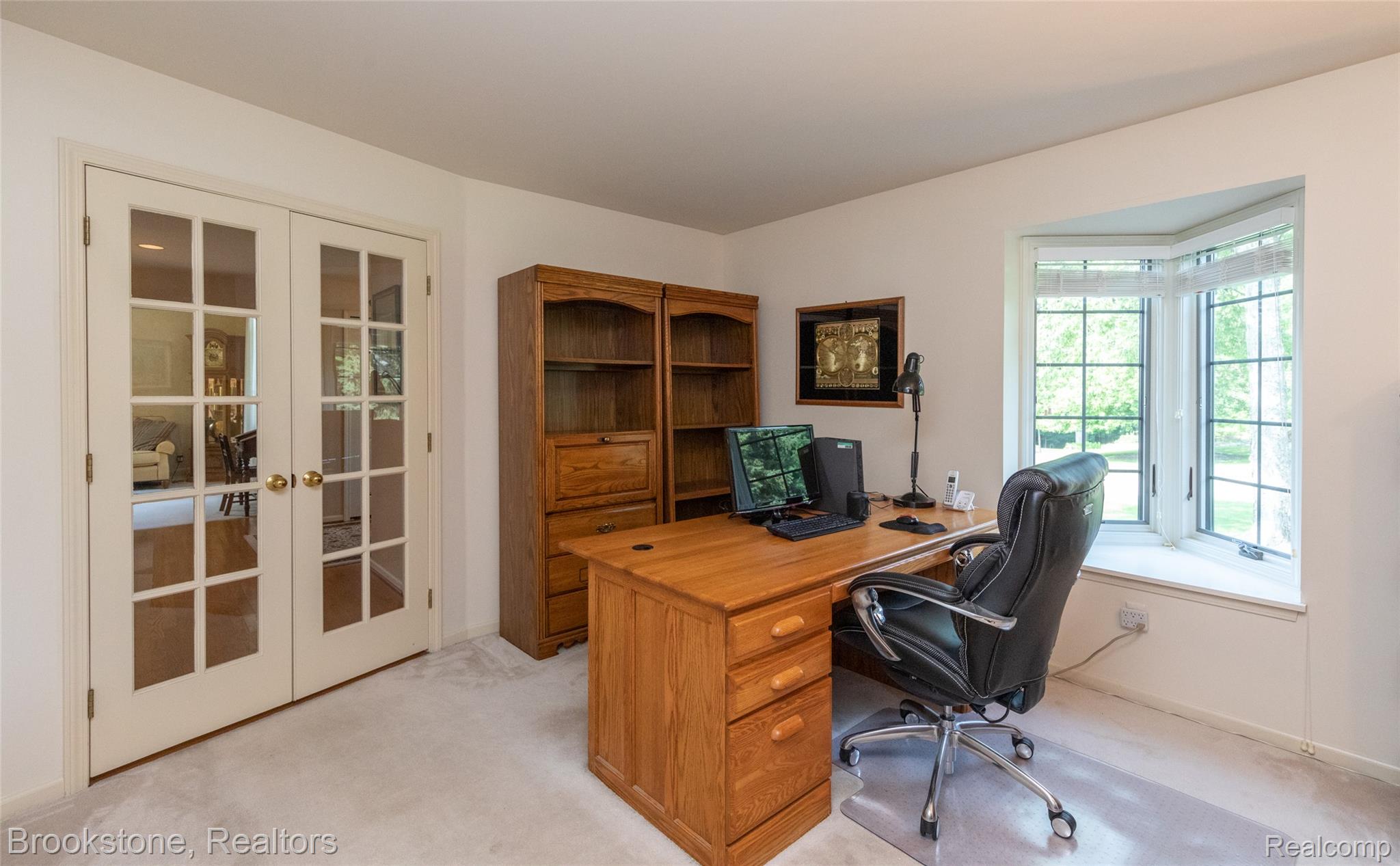 6871 Berry Pointe Drive