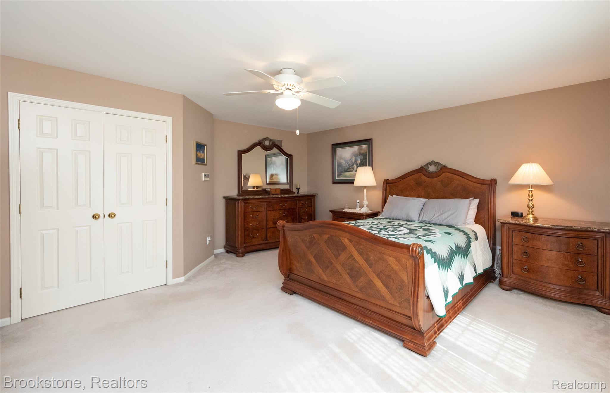 6871 Berry Pointe Drive