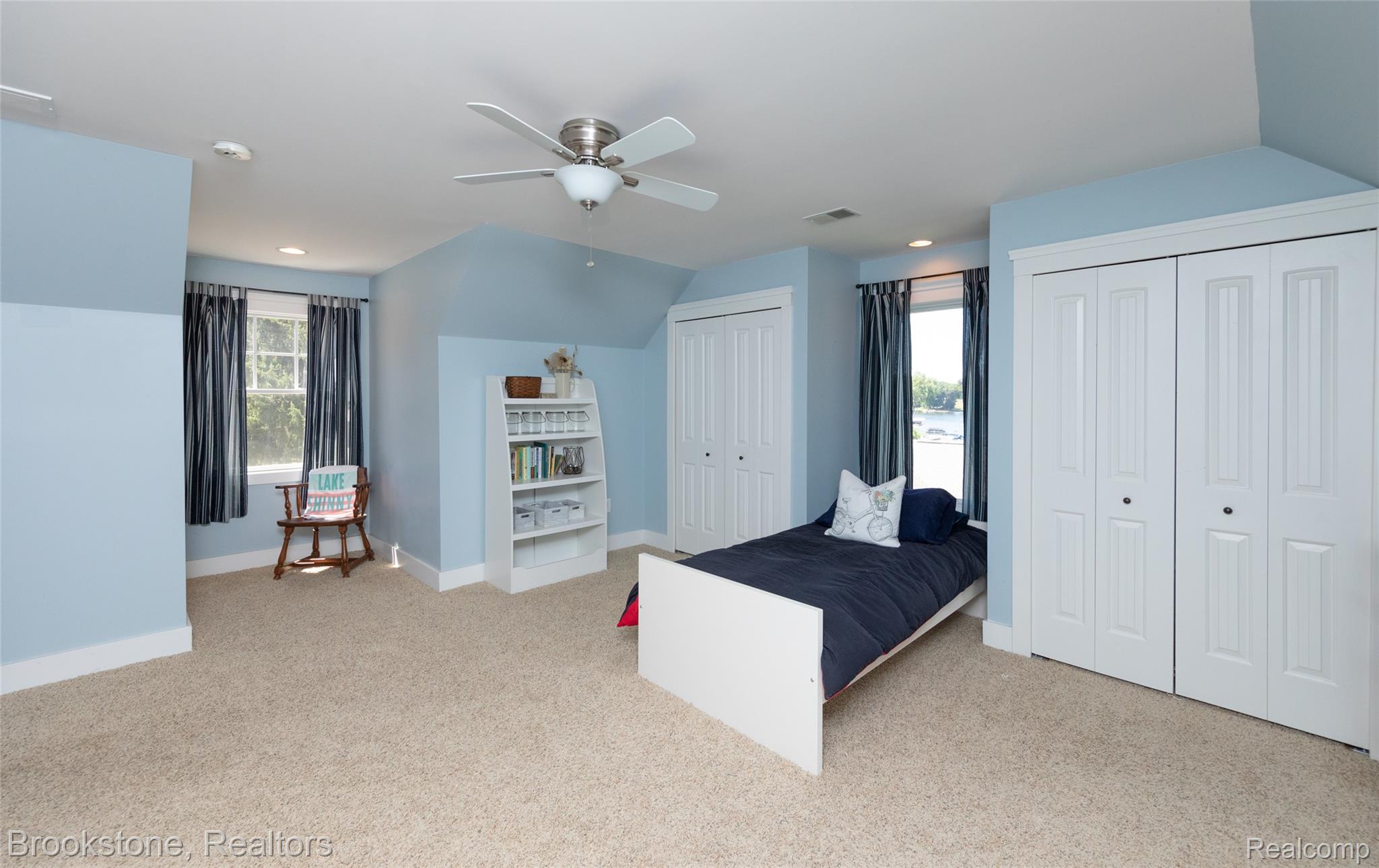 9317 Ridge Road