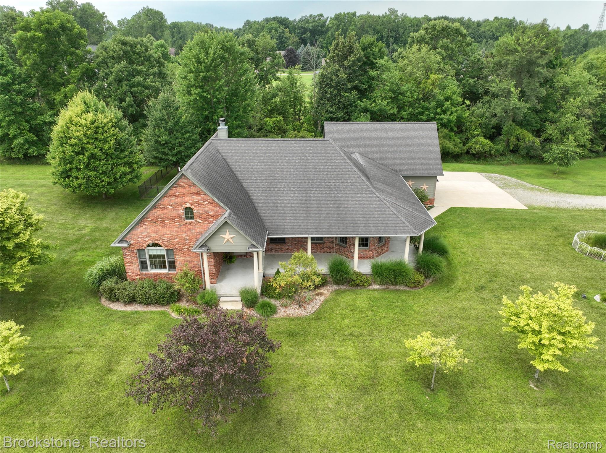 6302 HICKORY