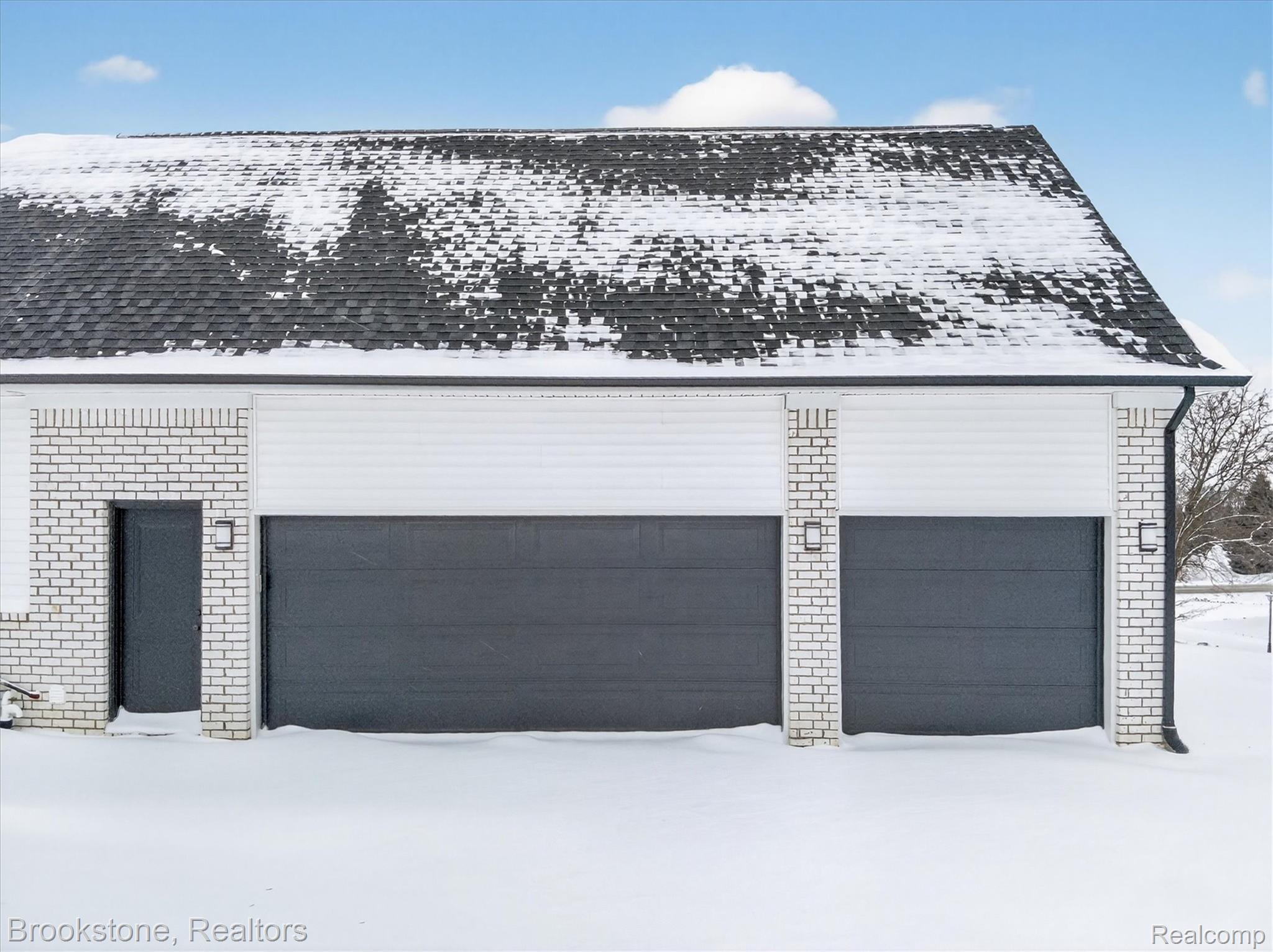 973 Highland View Lane