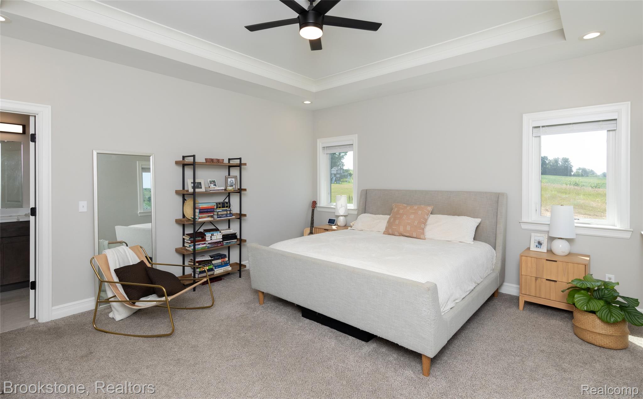 973 Highland View Lane