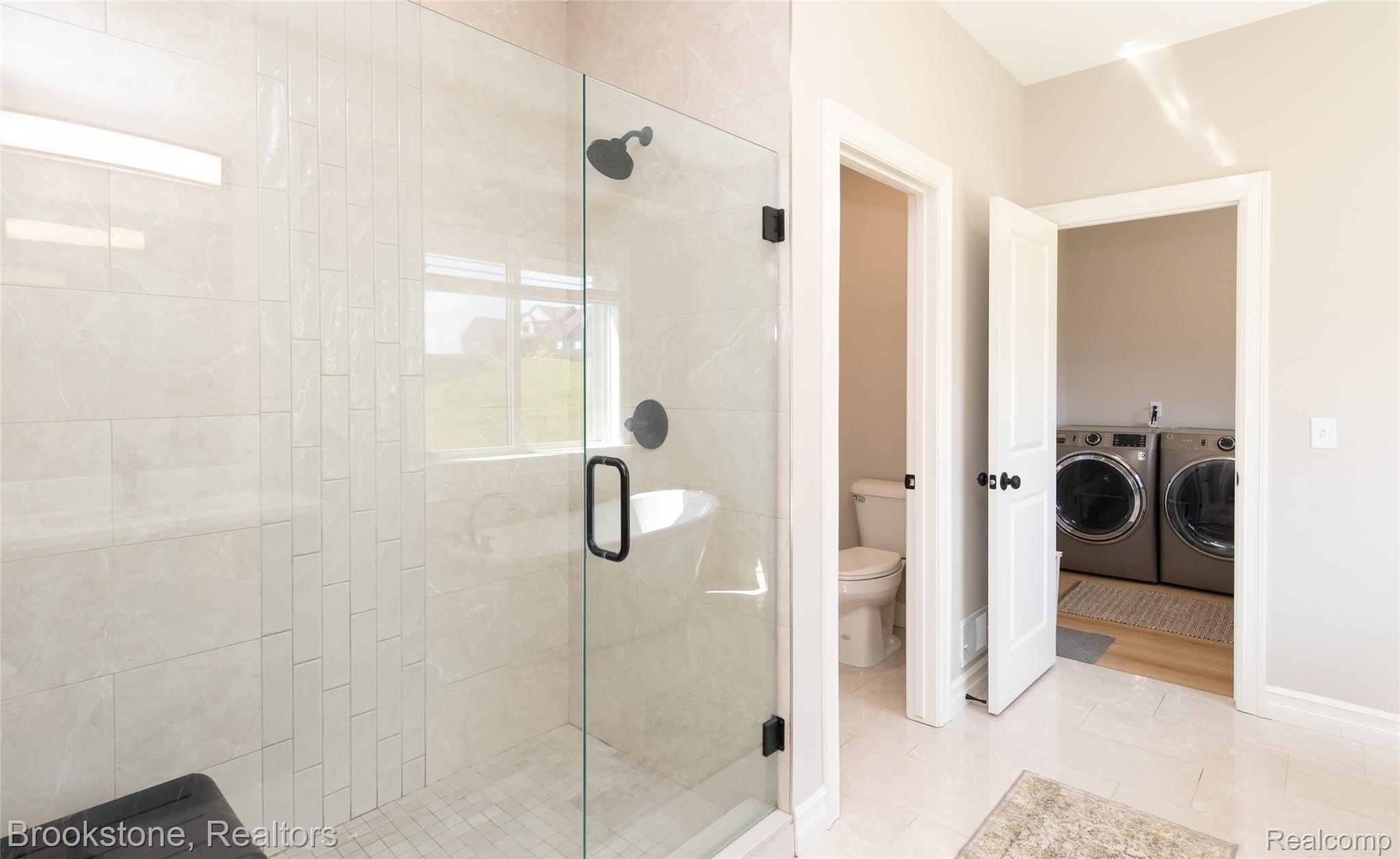 973 Highland View Lane