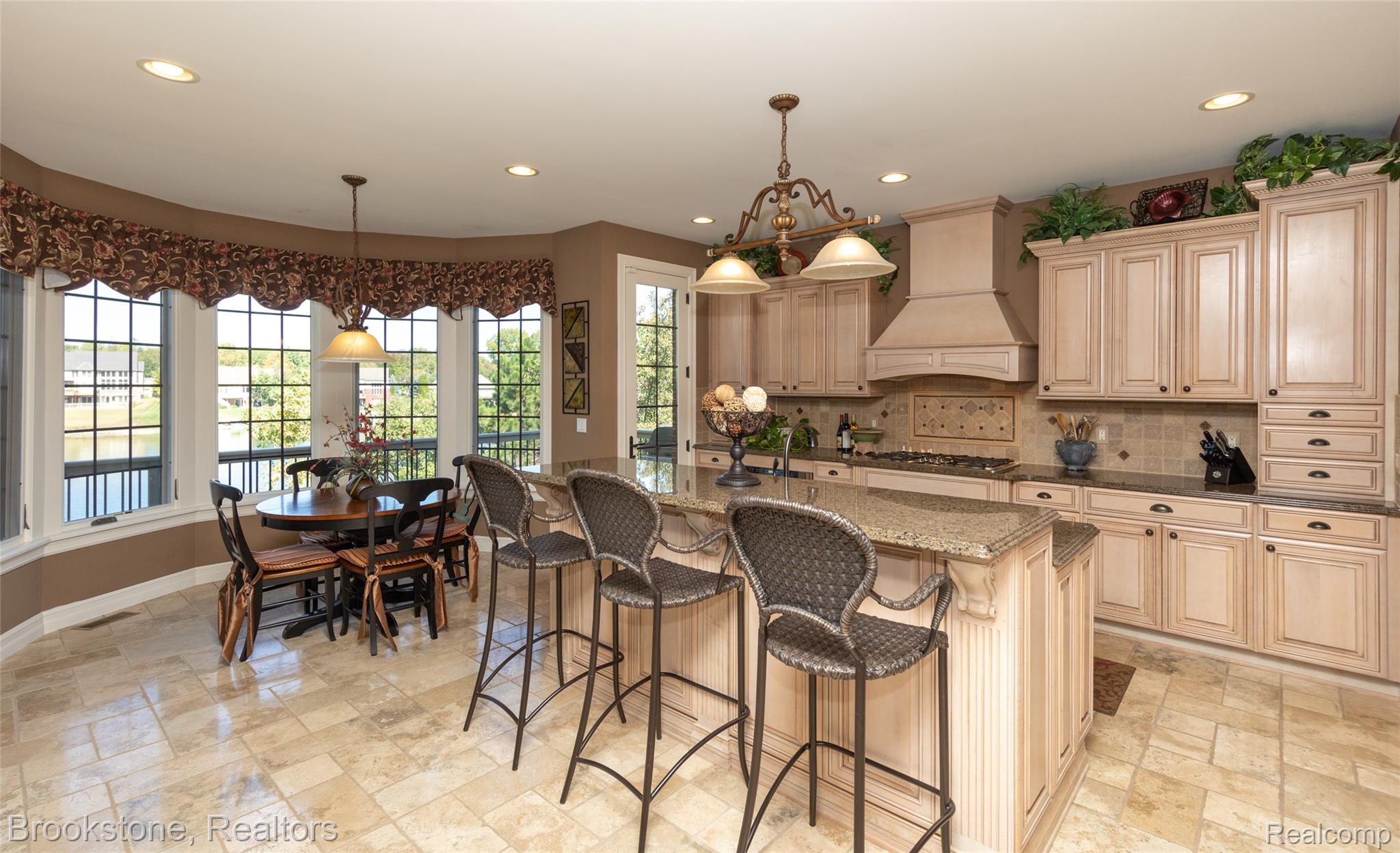 4628 COASTAL PKWY