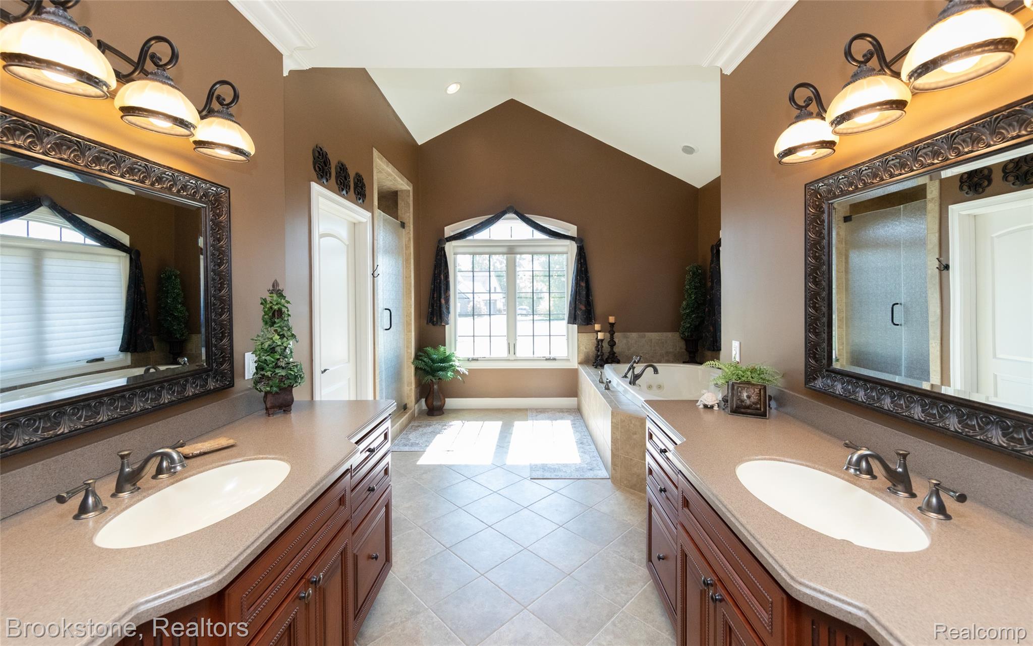 4628 COASTAL PKWY