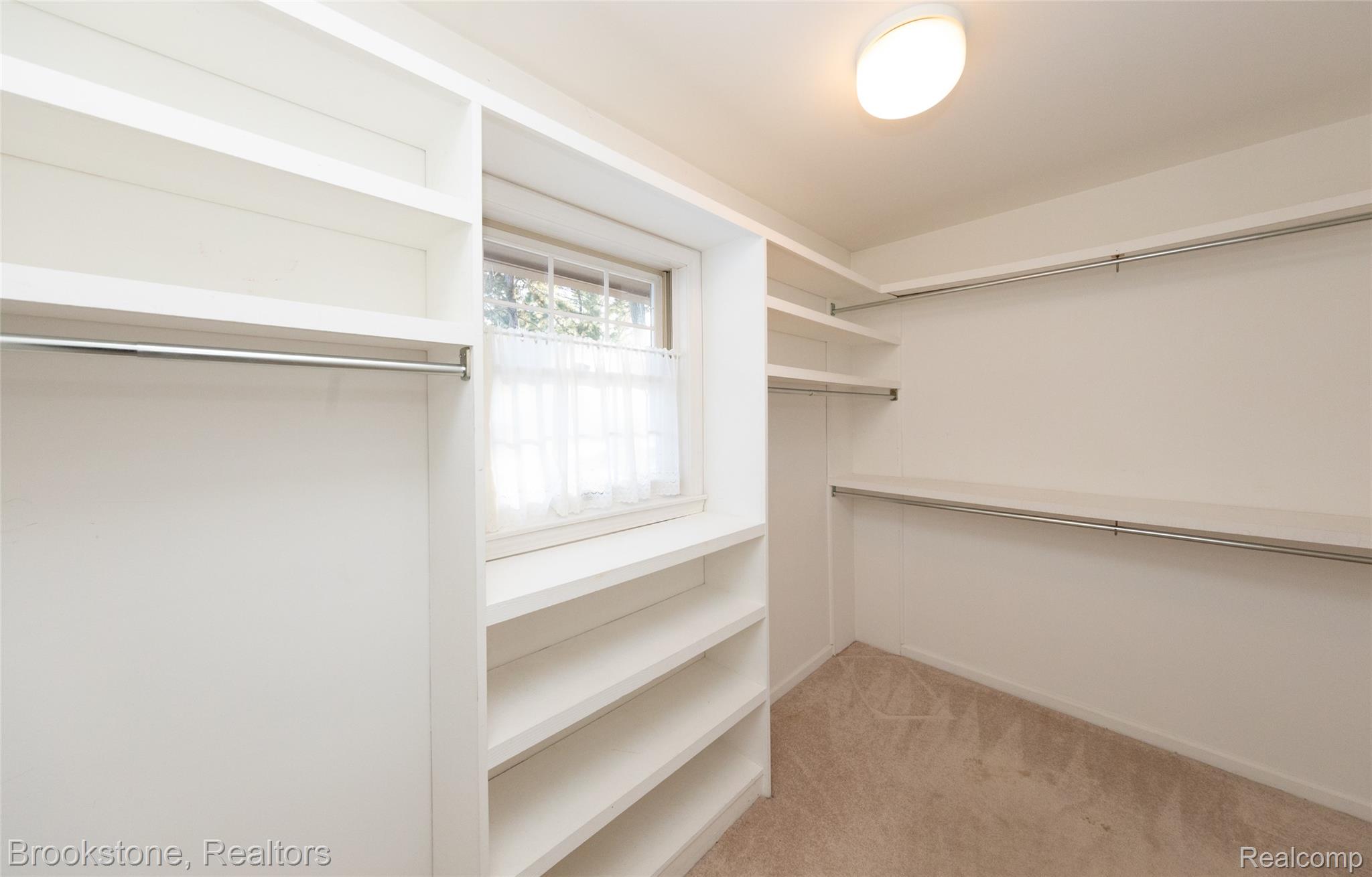 2734 LENOX