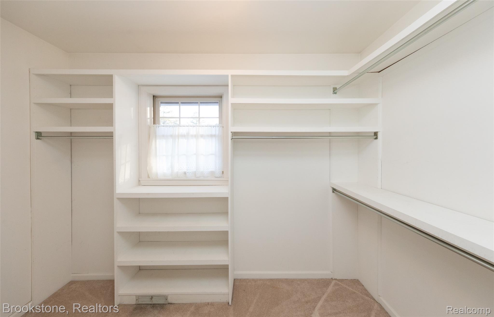 2734 LENOX