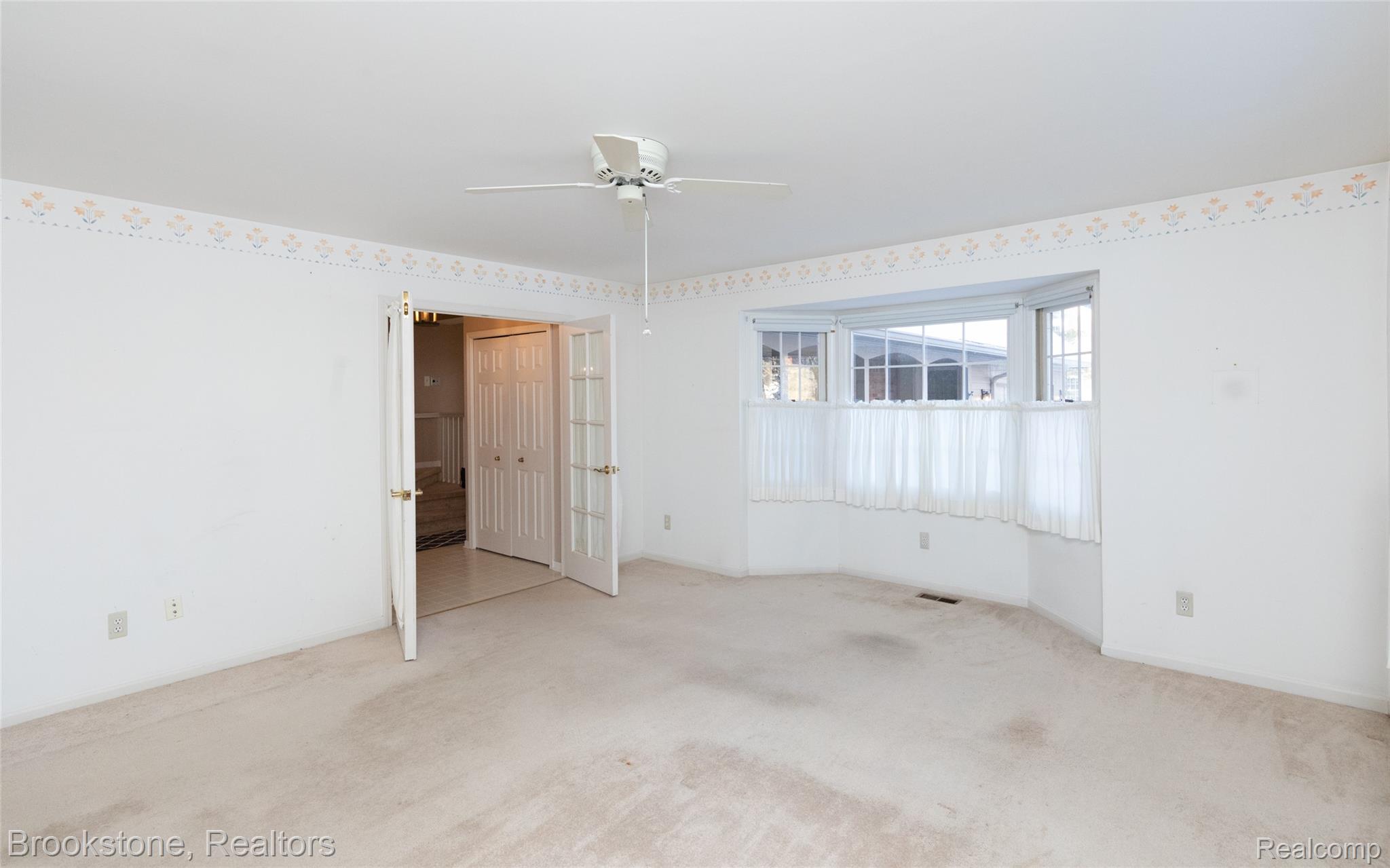 2734 LENOX