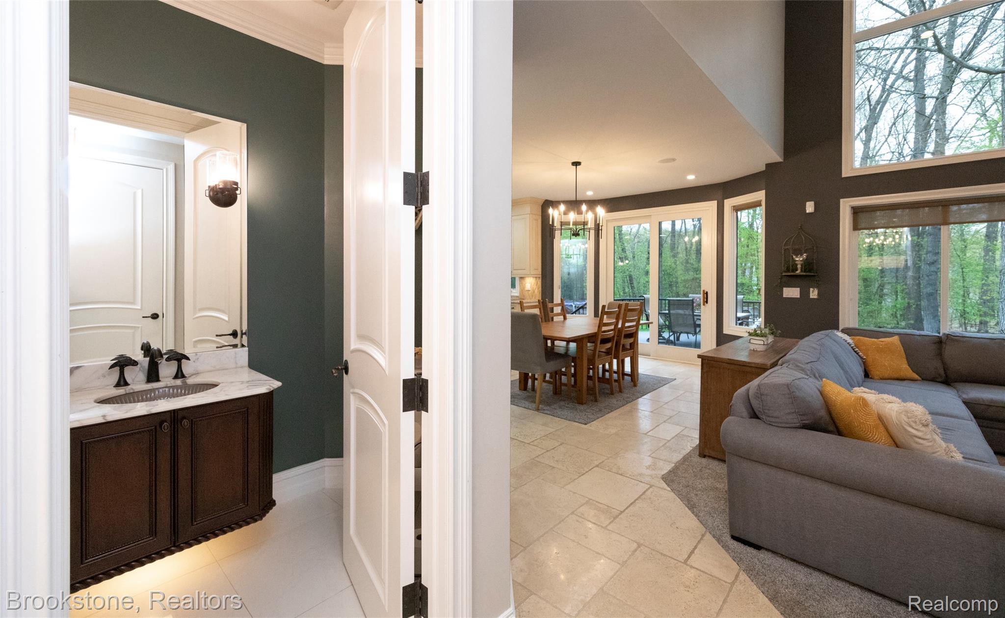 2157 CANTERWOOD