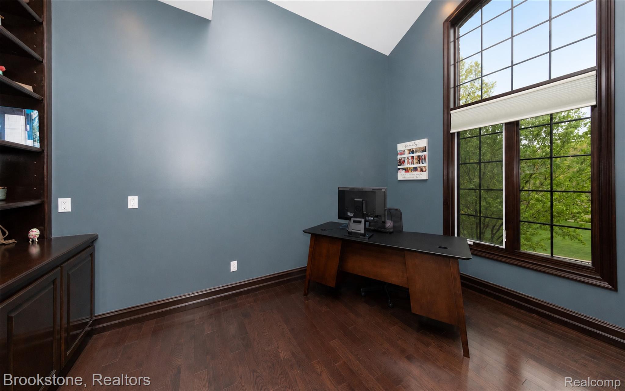 2157 CANTERWOOD