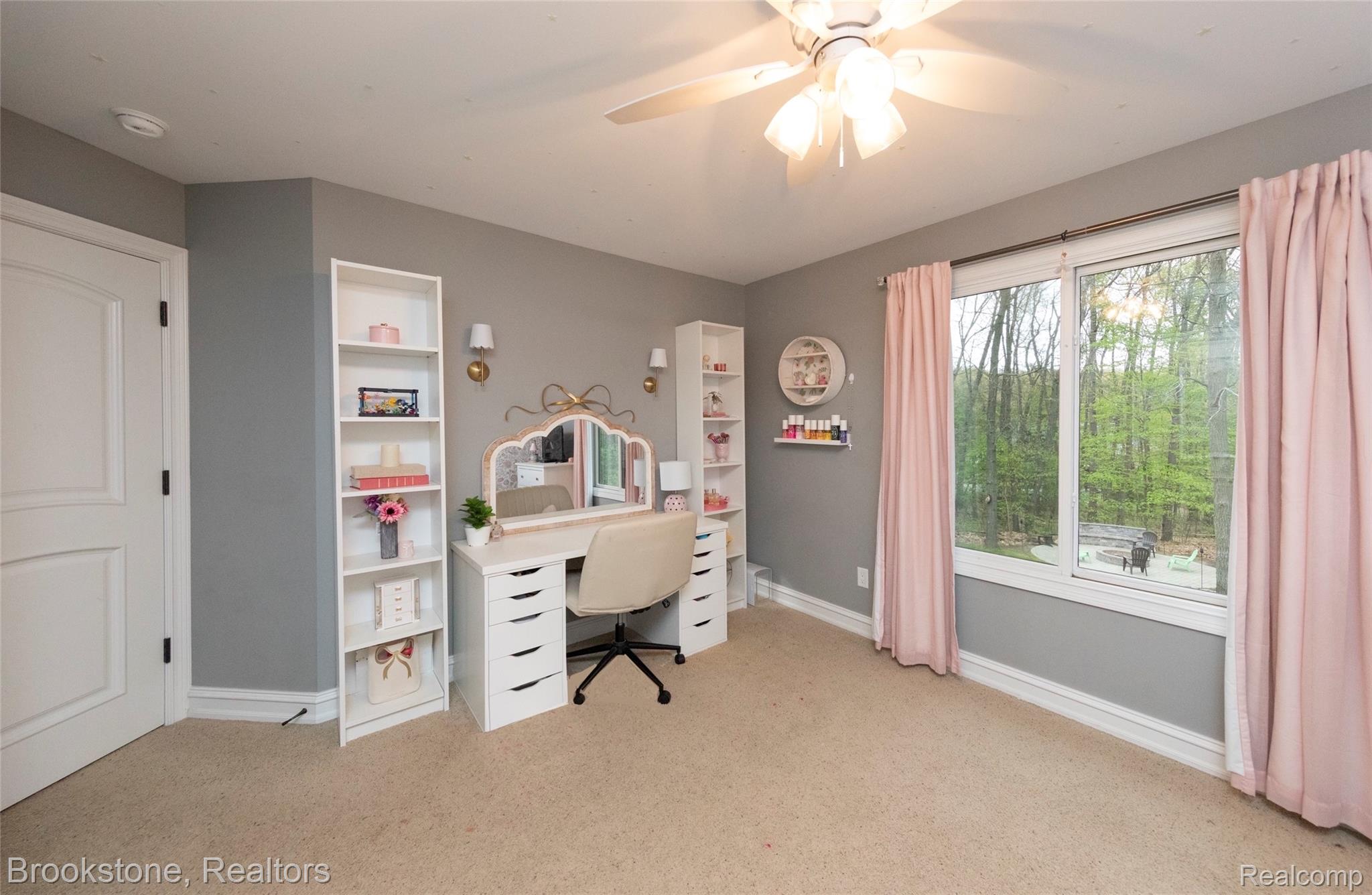 2157 CANTERWOOD