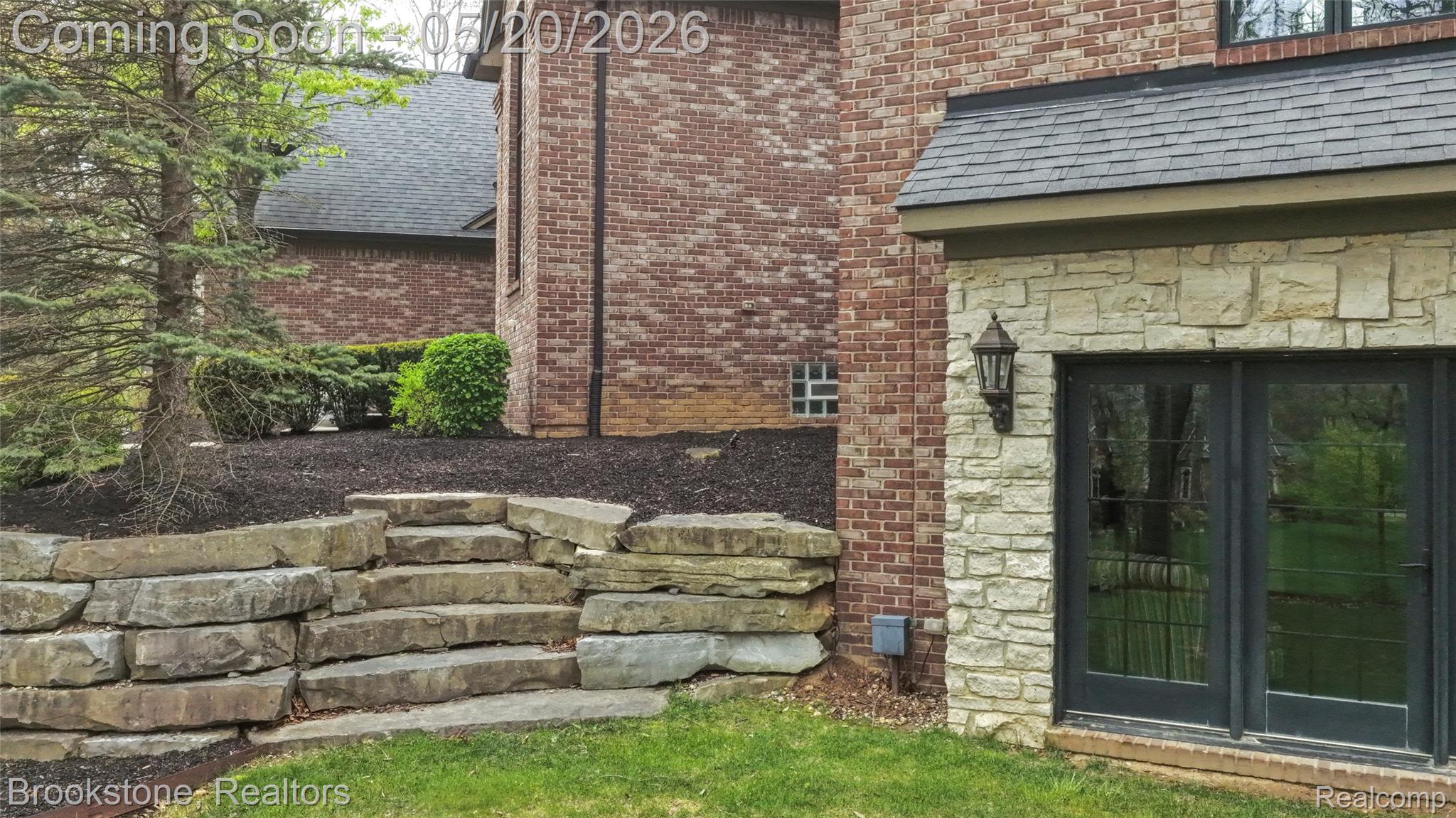 2157 CANTERWOOD