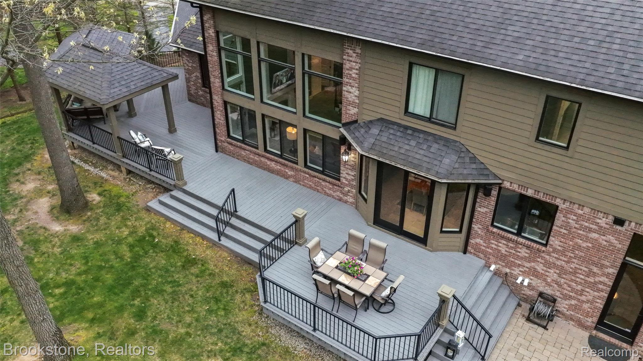 2157 CANTERWOOD
