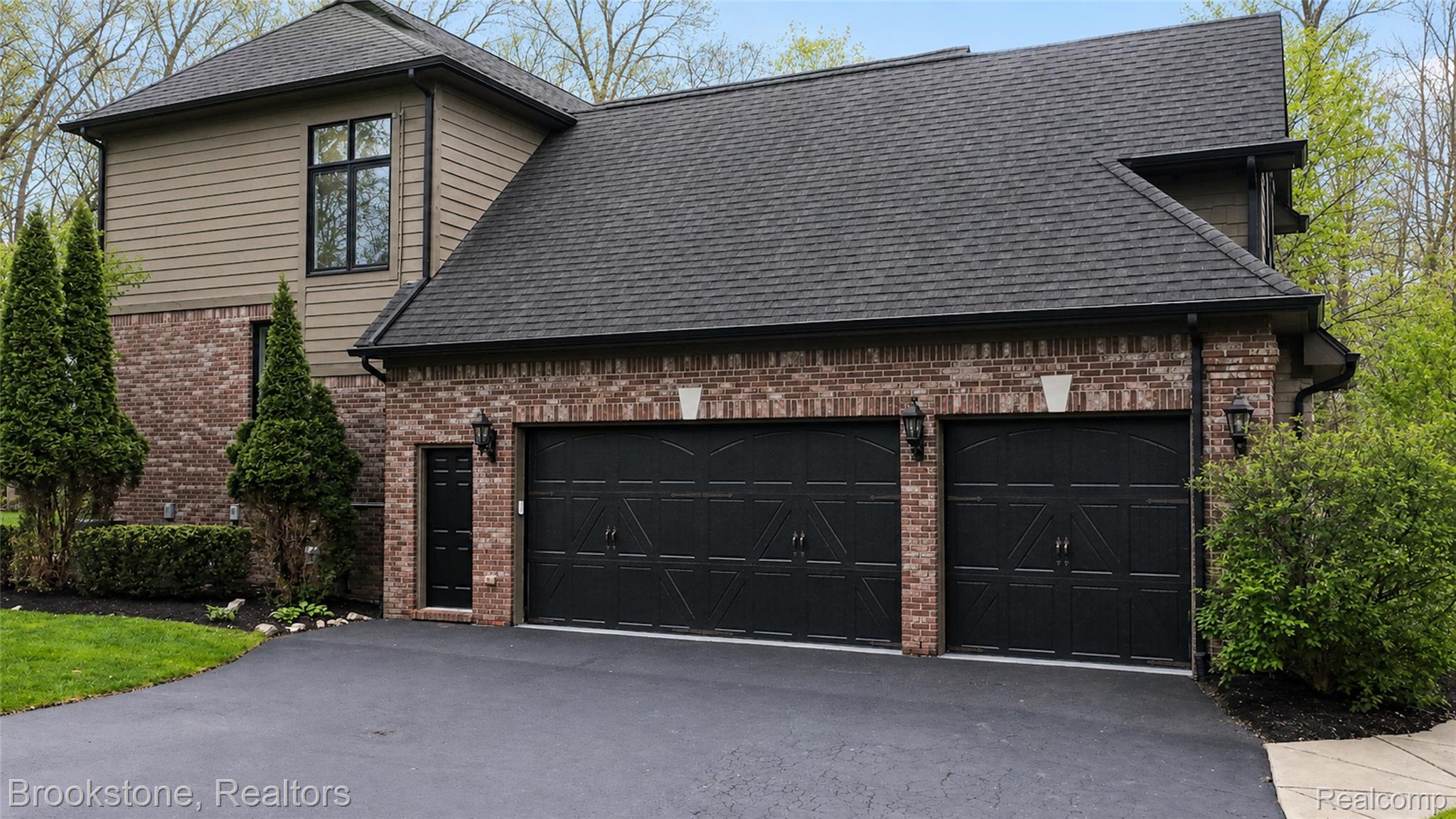 2157 CANTERWOOD