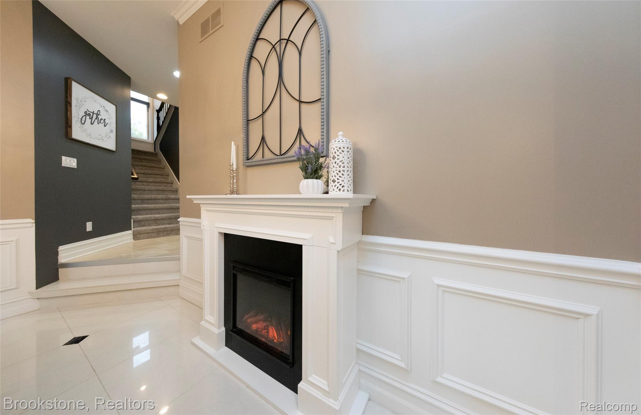 2157 CANTERWOOD