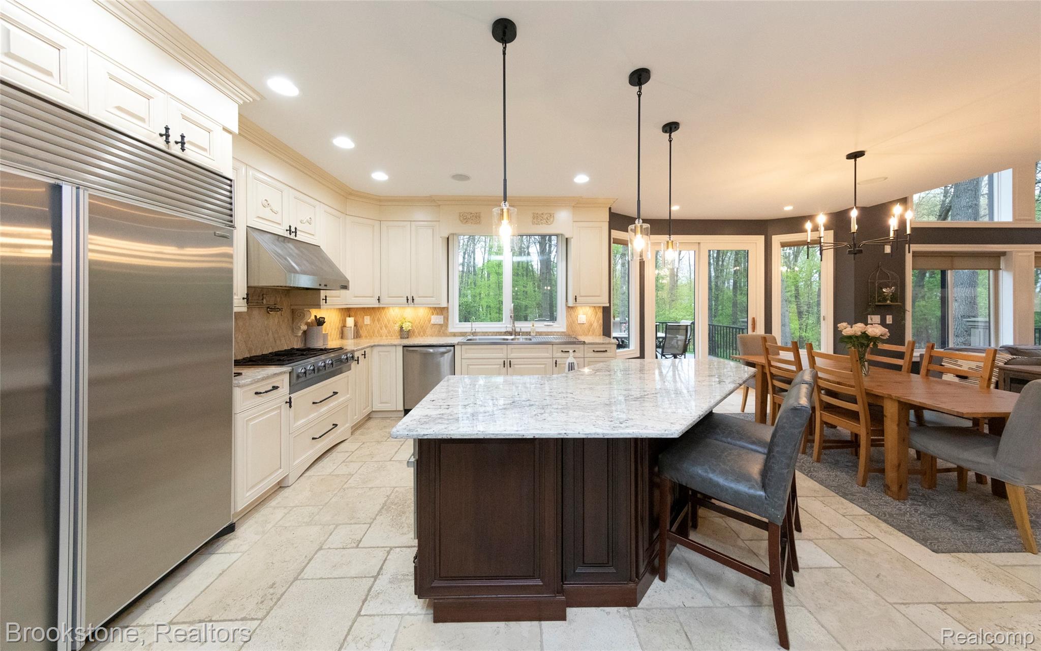 2157 CANTERWOOD