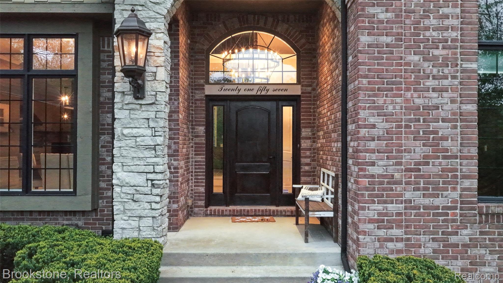 2157 CANTERWOOD