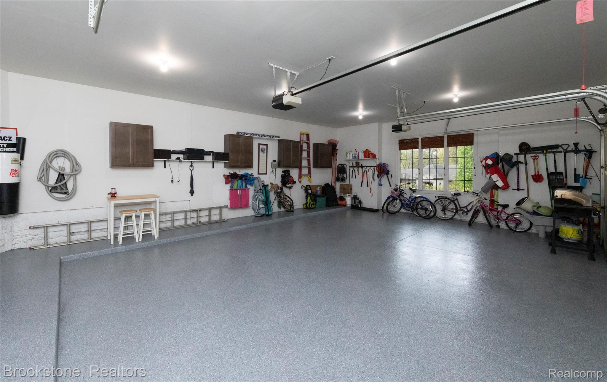 2157 CANTERWOOD