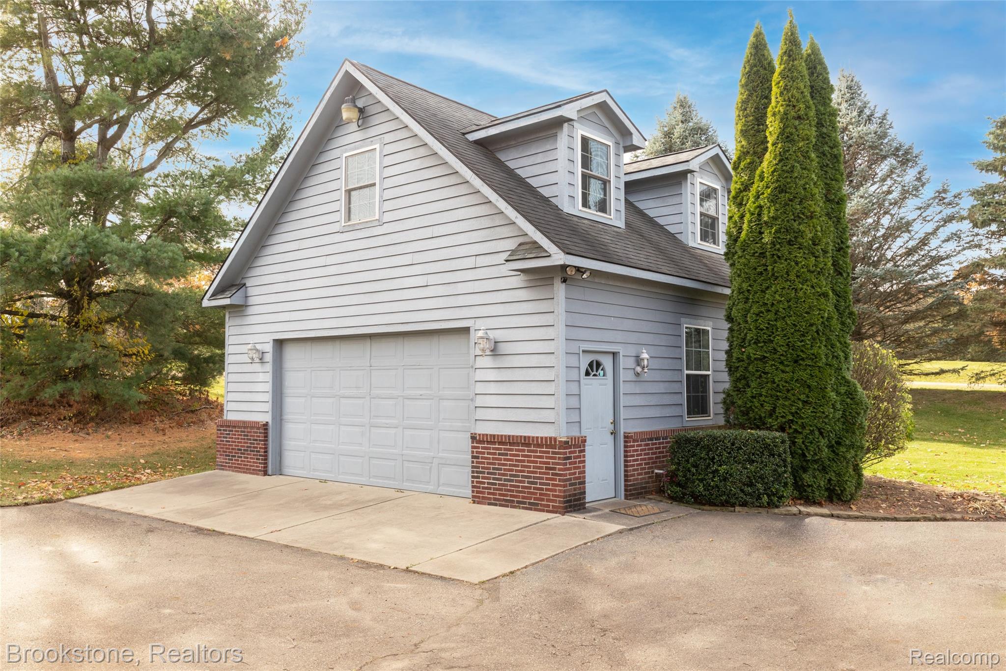 12567 BLUEBERRY Lane