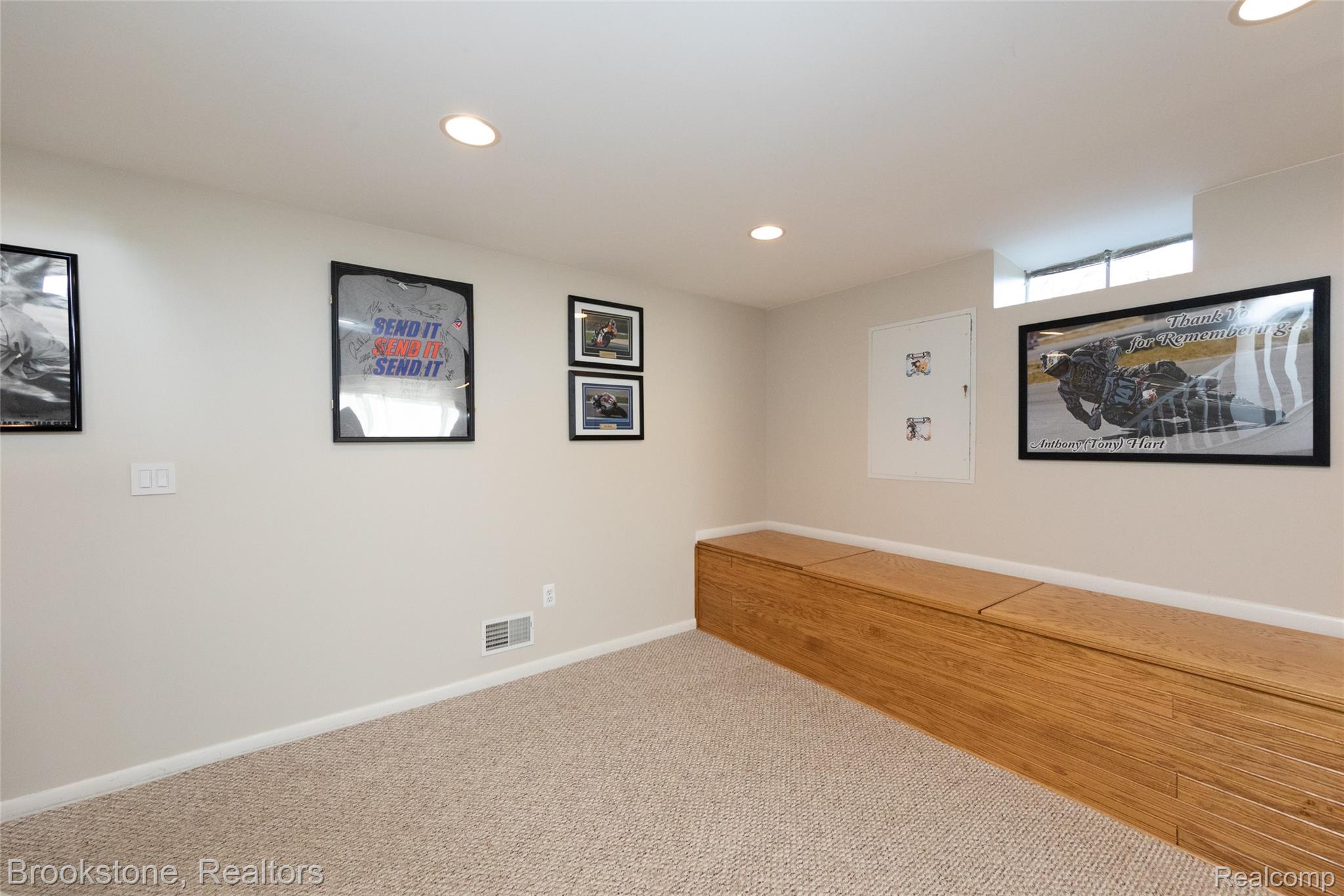 12567 BLUEBERRY Lane